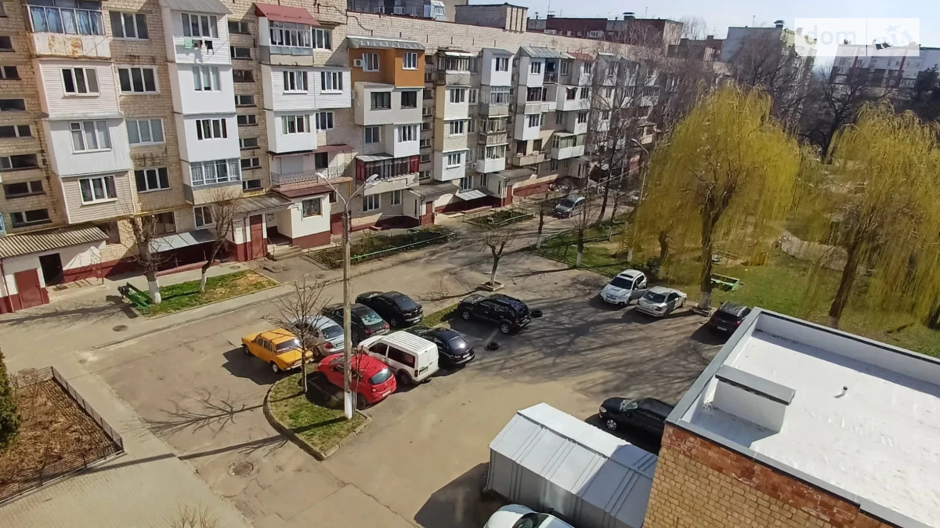 Продается 3-комнатная квартира 72.9 кв. м в Черновцах - фото 2