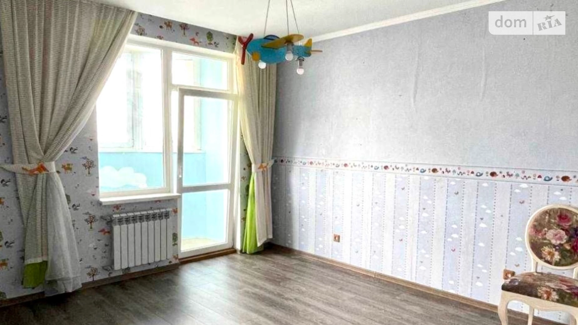 Продается 3-комнатная квартира 82 кв. м в Одессе, ул. Маршала Говорова