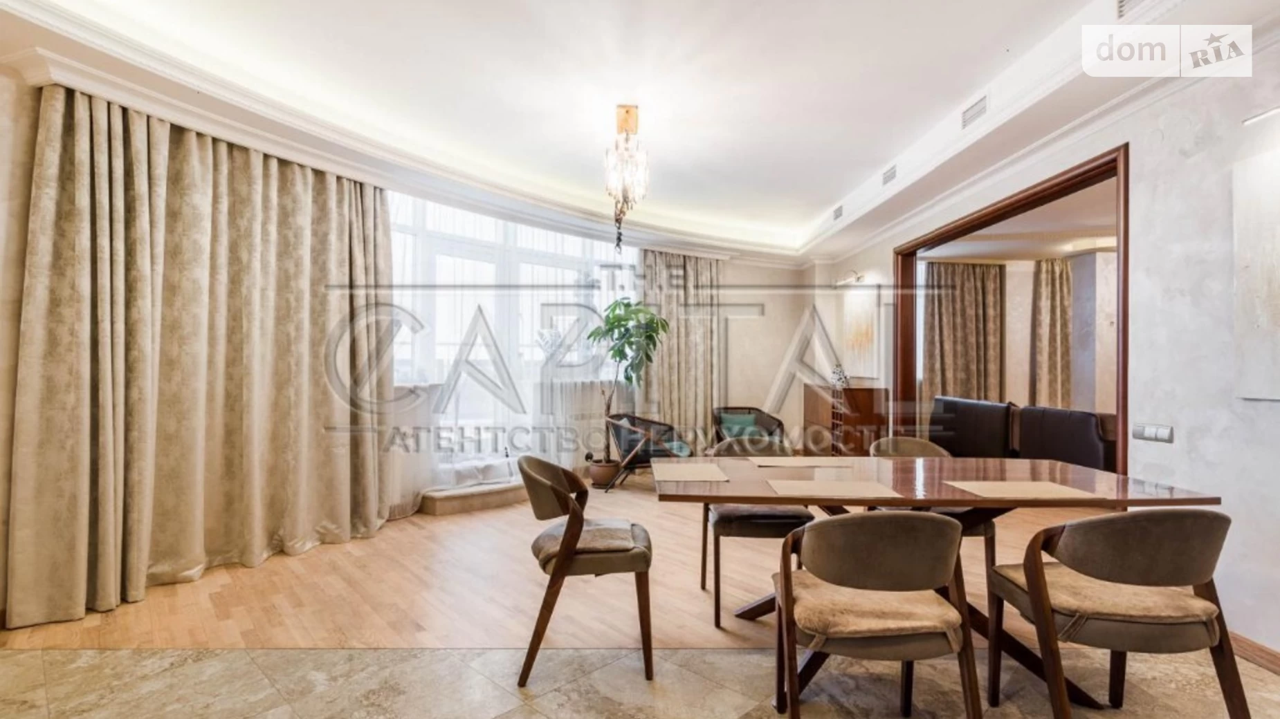 Продается 5-комнатная квартира 252 кв. м в Киеве
