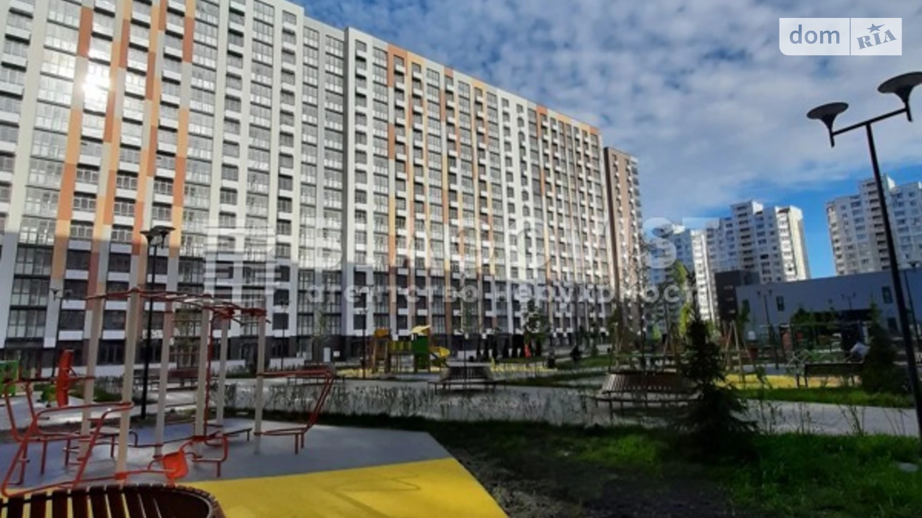 Продается 2-комнатная квартира 70 кв. м в Киеве, ул. Тираспольская, 52 - фото 2