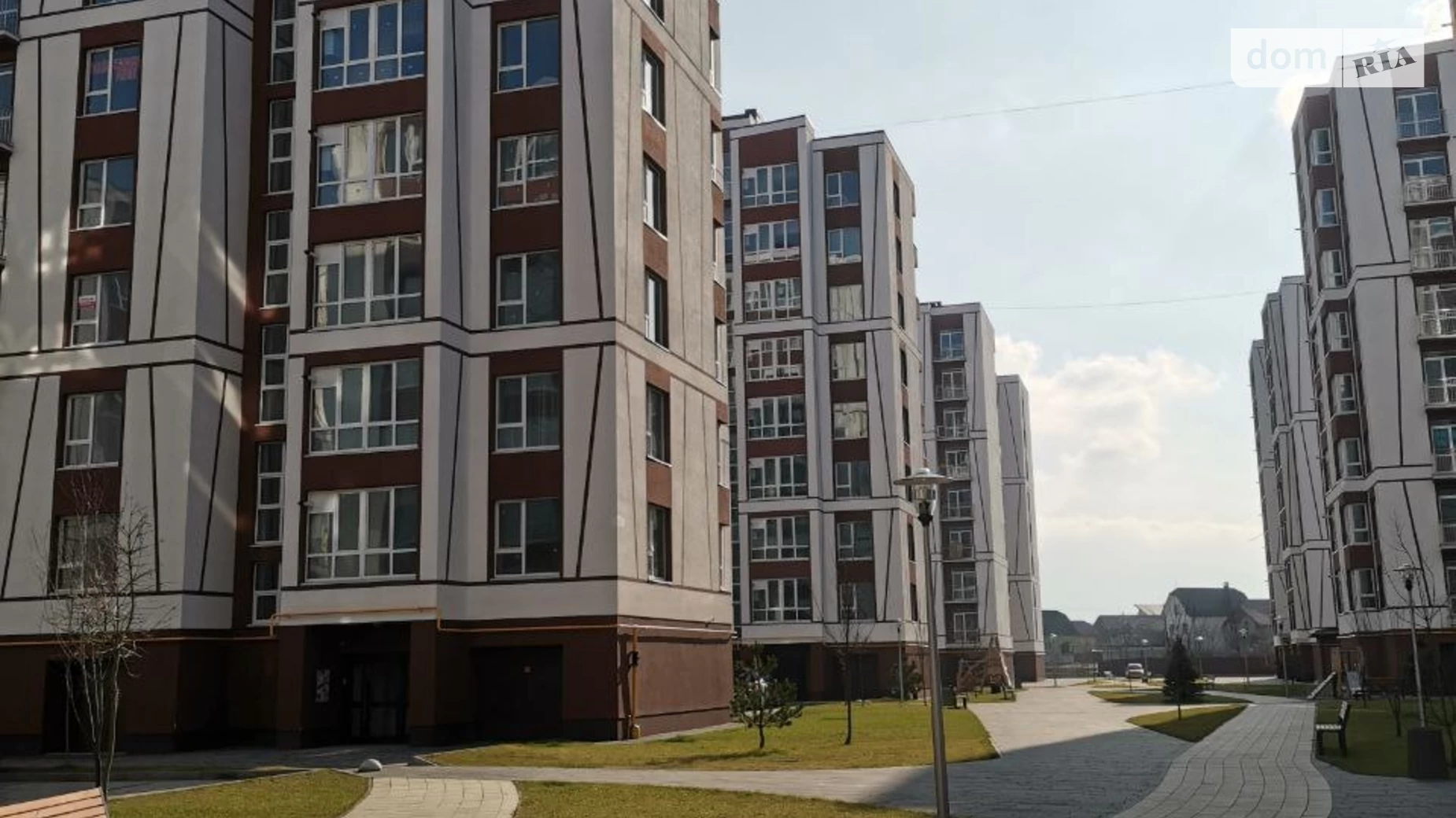 Продается 2-комнатная квартира 56.6 кв. м в Ивано-Франковске, ул. Блавацкого И. Отца