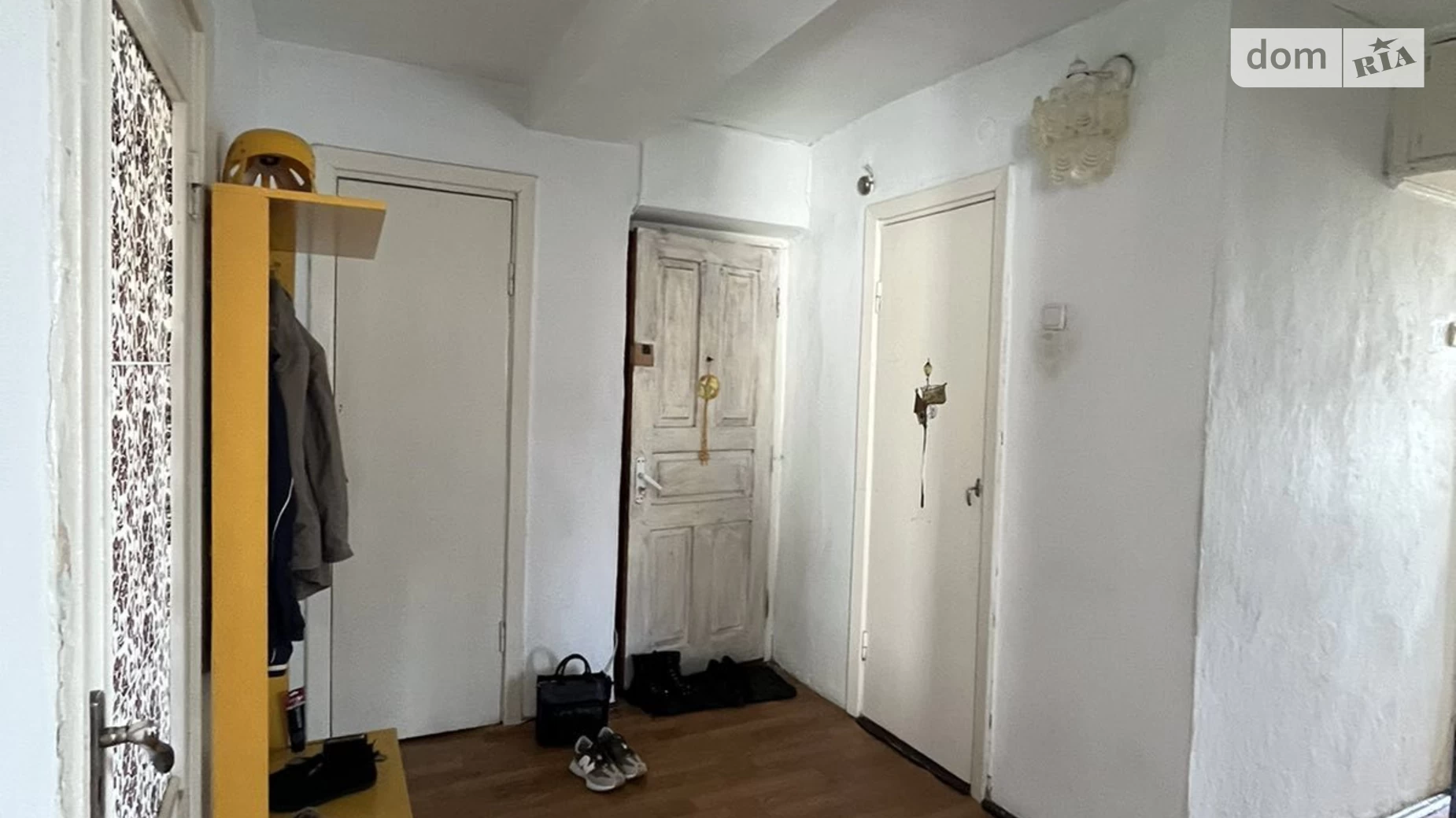 Продается 3-комнатная квартира 72.9 кв. м в Черновцах - фото 2