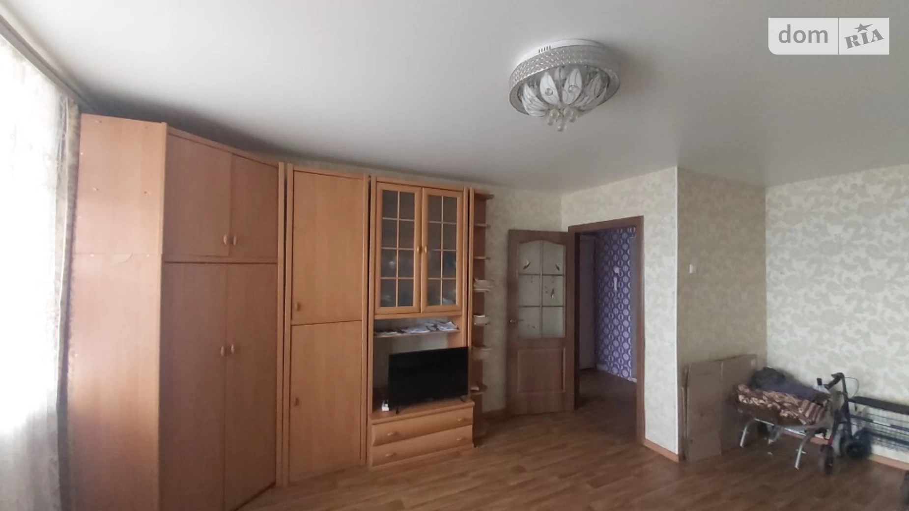 Продается 1-комнатная квартира 38.5 кв. м в Черноморске, ул. Александрийская - фото 3