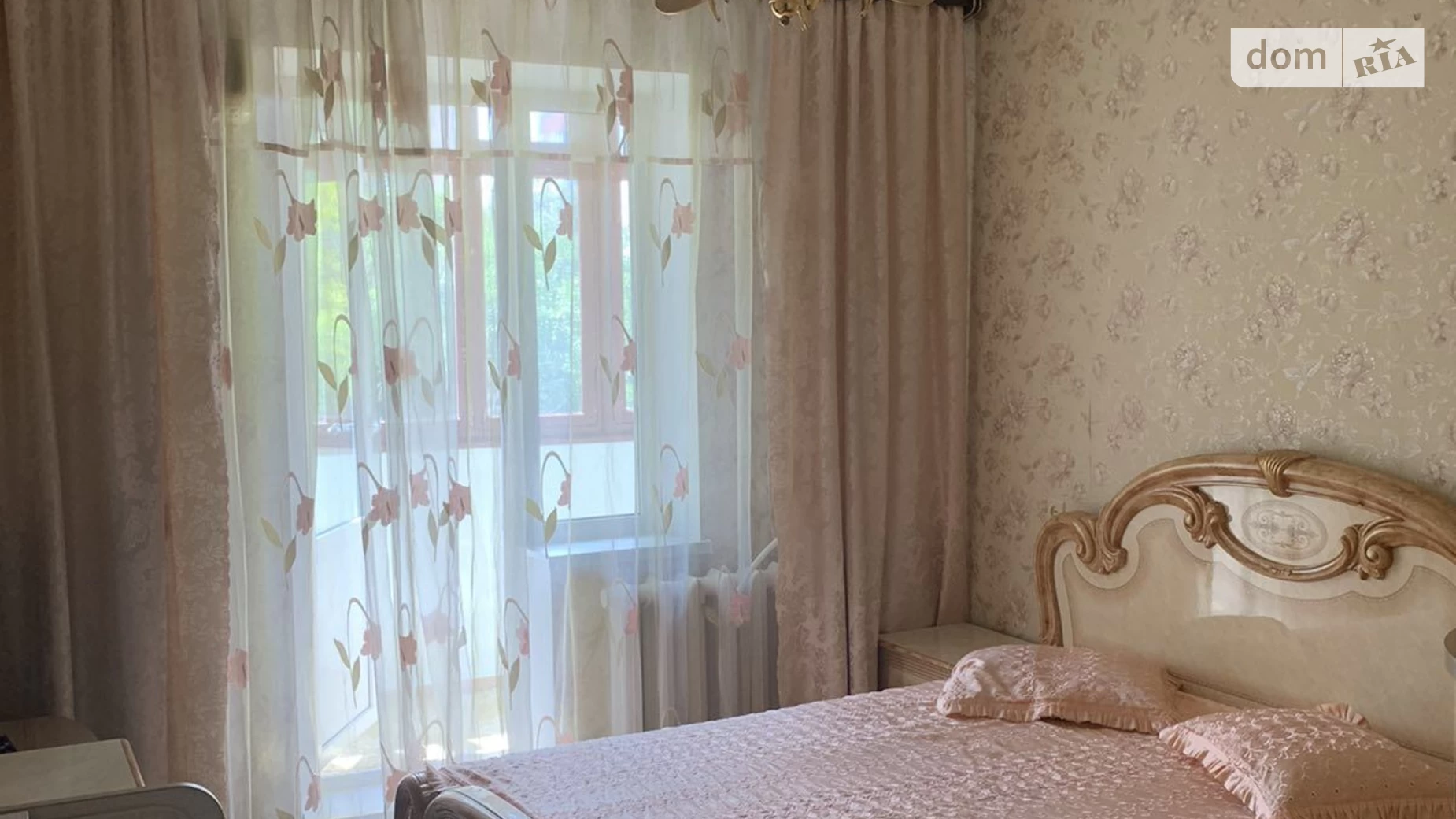 Продается 3-комнатная квартира 67 кв. м в Одессе, ул. Владимира Высоцкого