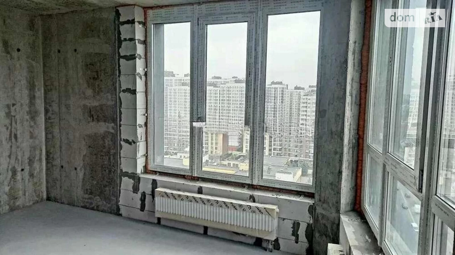 Продается 2-комнатная квартира 62 кв. м в Киеве, ул. Михаила Максимовича