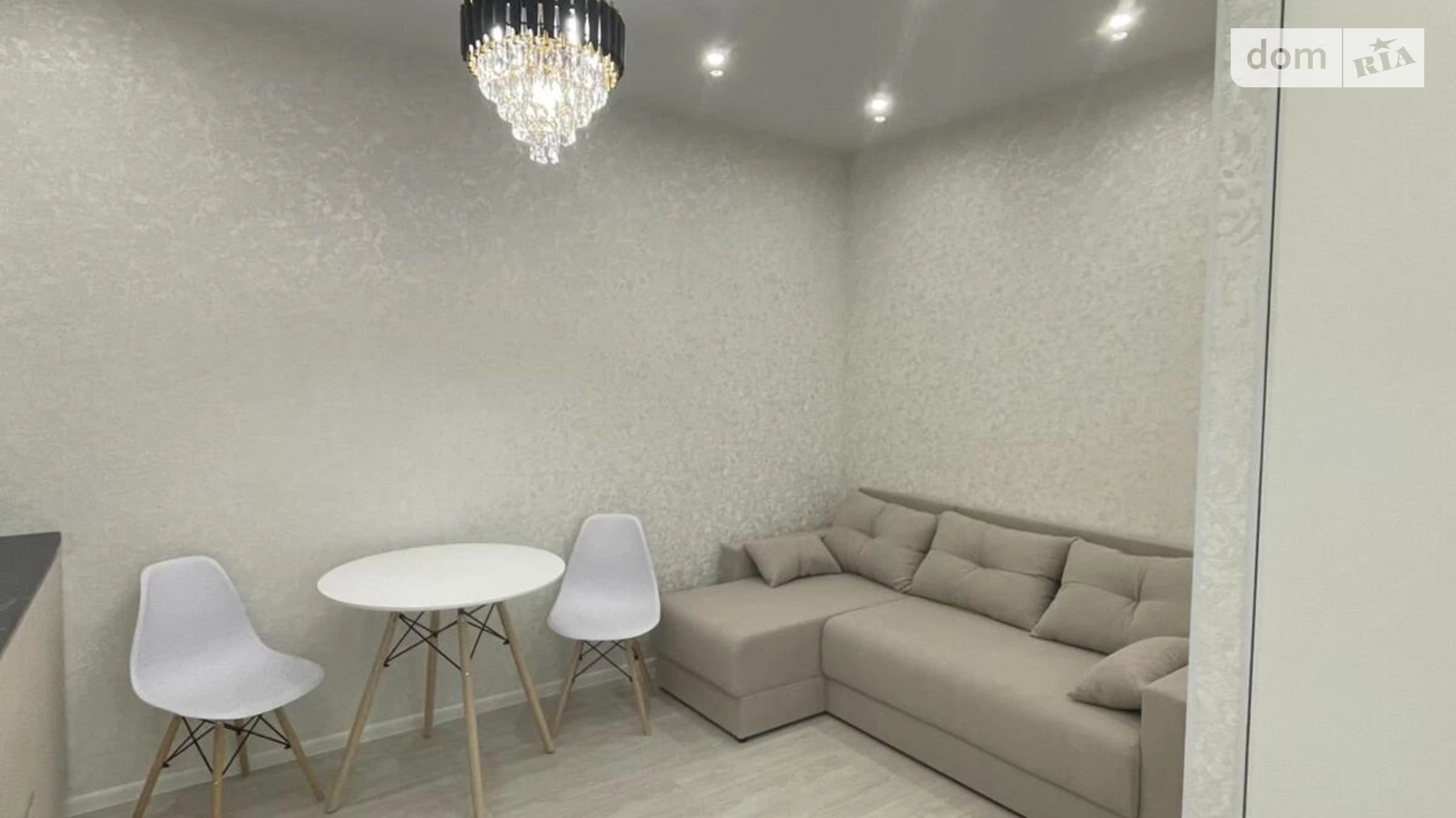 Продається 2-кімнатна квартира 43 кв. м у Лиманці, вул. Перлинна, 10 - фото 2