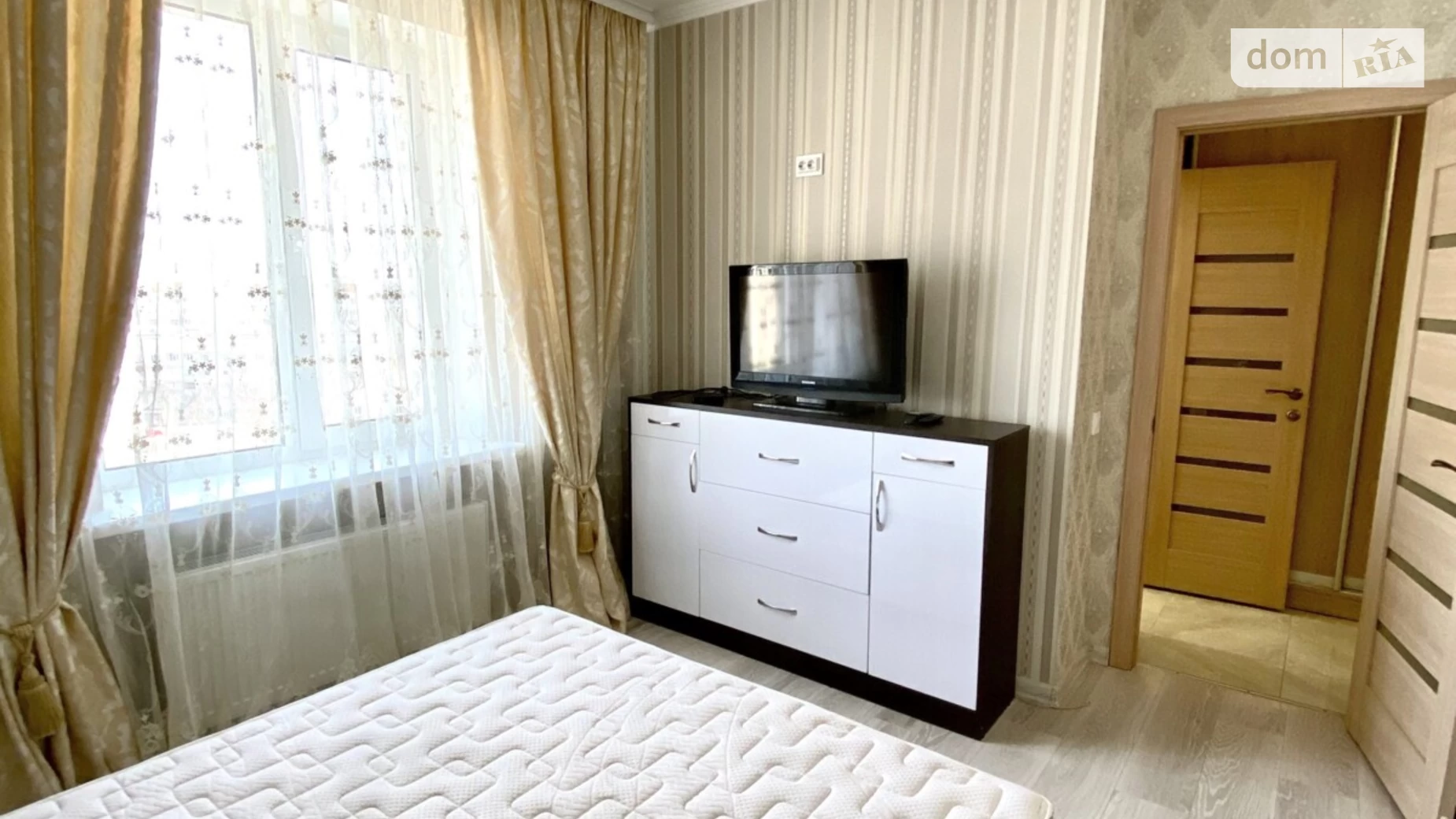 Продається 2-кімнатна квартира 65.2 кв. м у Миколаєві