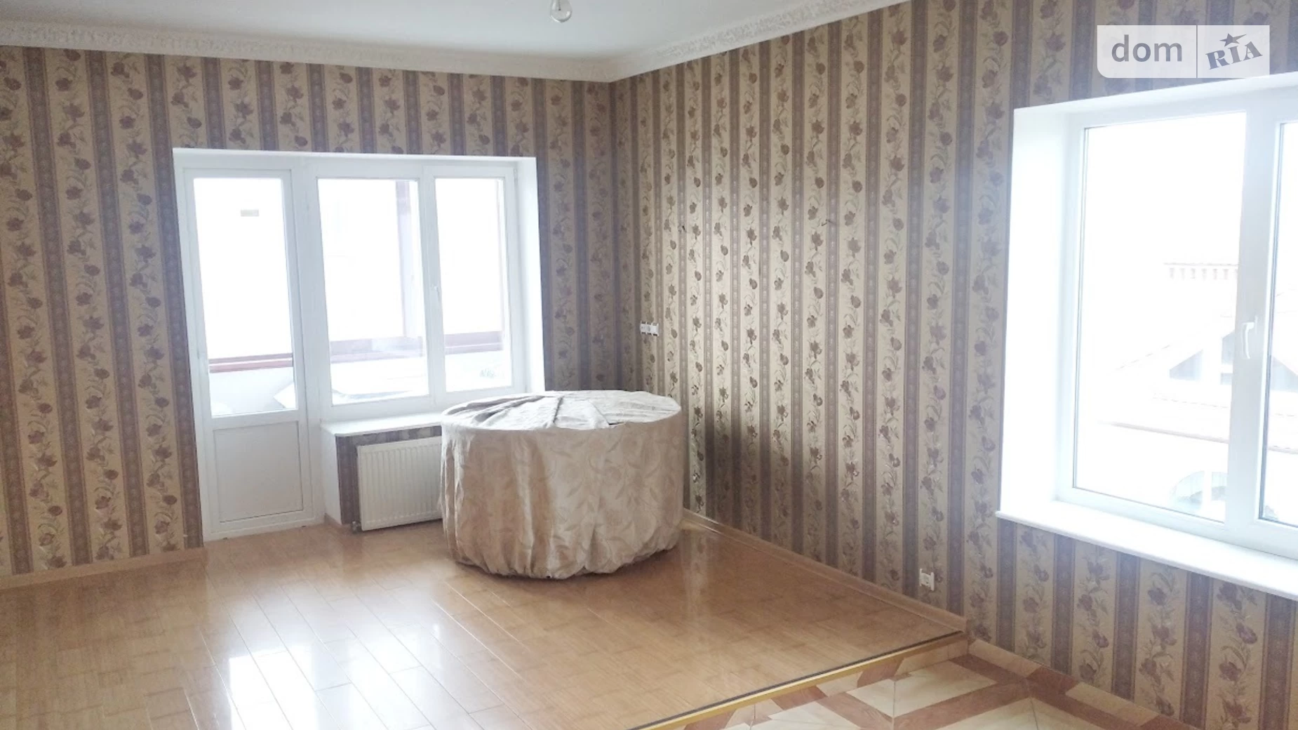 Продается 3-комнатная квартира 149.53 кв. м в Хмельницком, ул. Проскуровская, 45