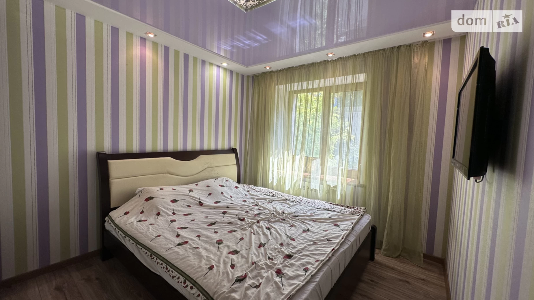 Продается 4-комнатная квартира 85.7 кв. м в Одессе, просп. Небесной Сотни