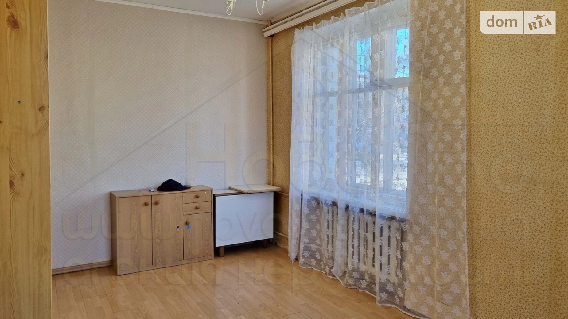 Продается 3-комнатная квартира 74 кв. м в Чернигове, ул. Ремесленная