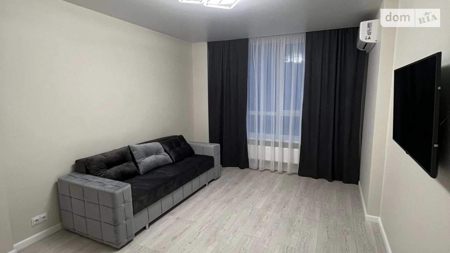 Продается 2-комнатная квартира 60 кв. м в Ровно, ул. Назара Небожинского(Павлюченко), 16Б