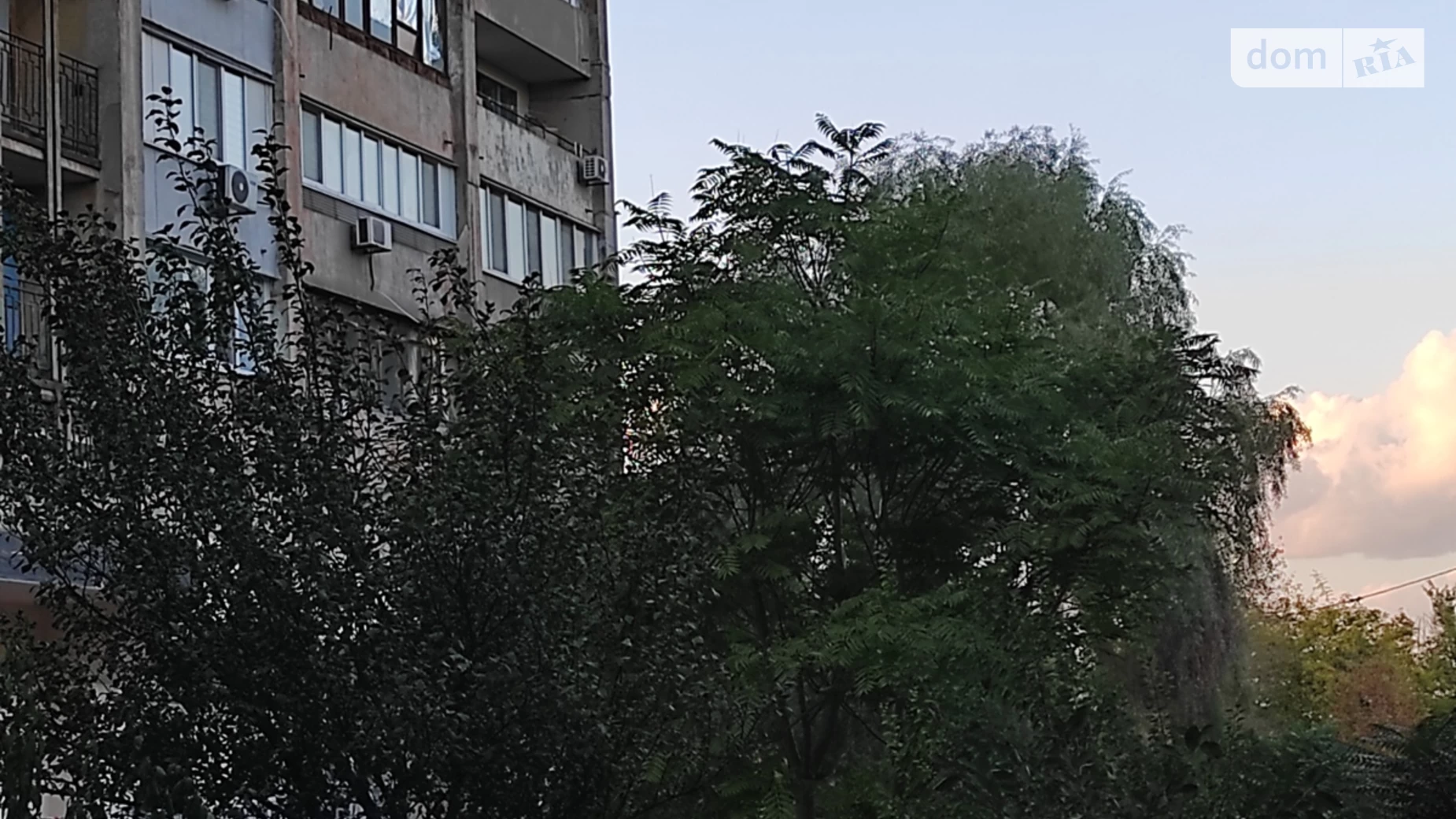 вул. Незалежності(Титова), 18А   