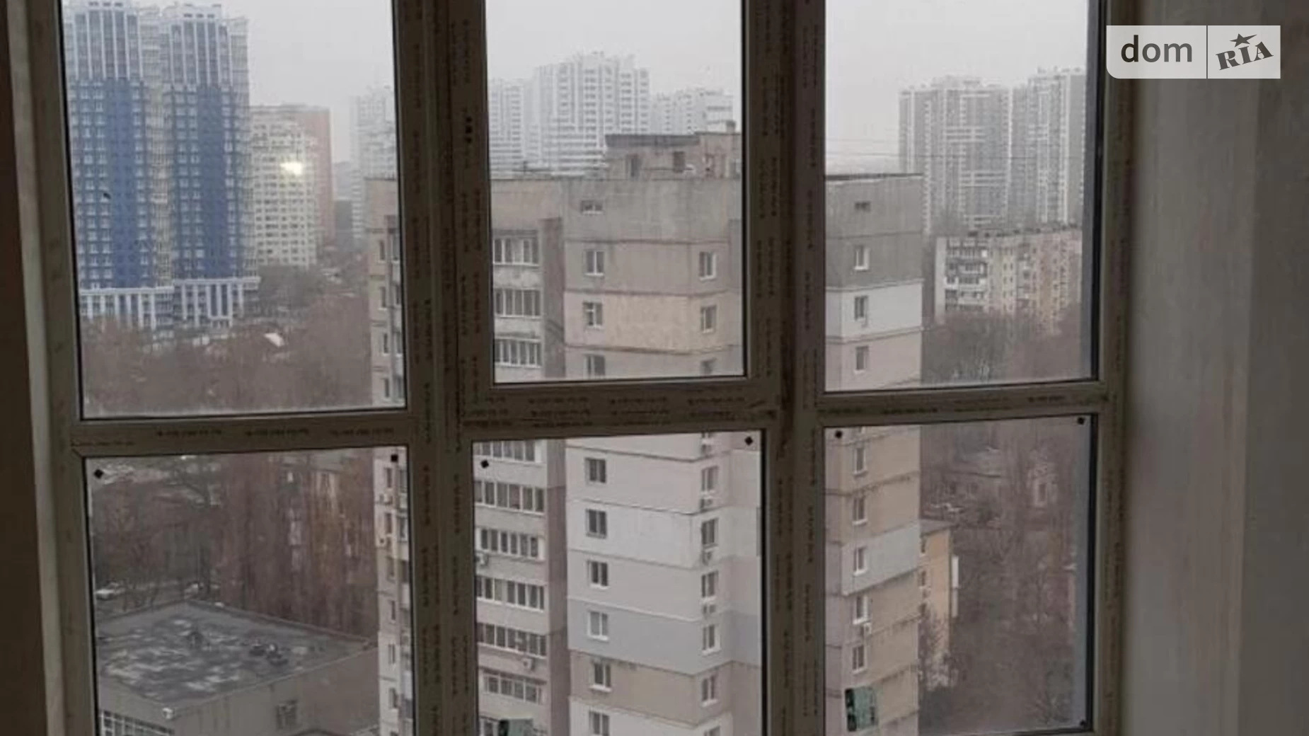 Продается 3-комнатная квартира 70 кв. м в Одессе, ул. Академика Филатова