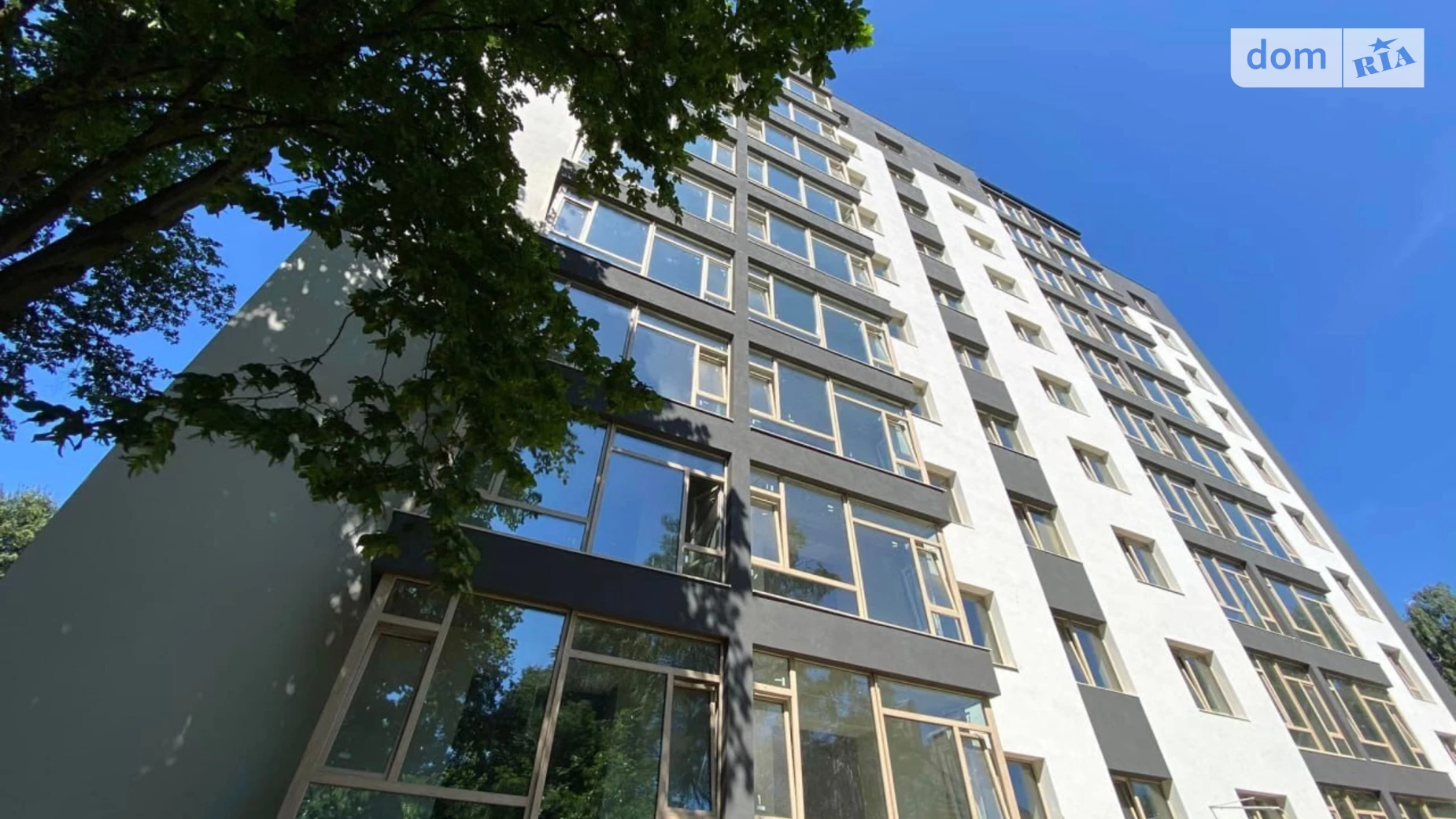 Продається 1-кімнатна квартира 42 кв. м у Івано-Франківську, вул. Волошина Августина - фото 2