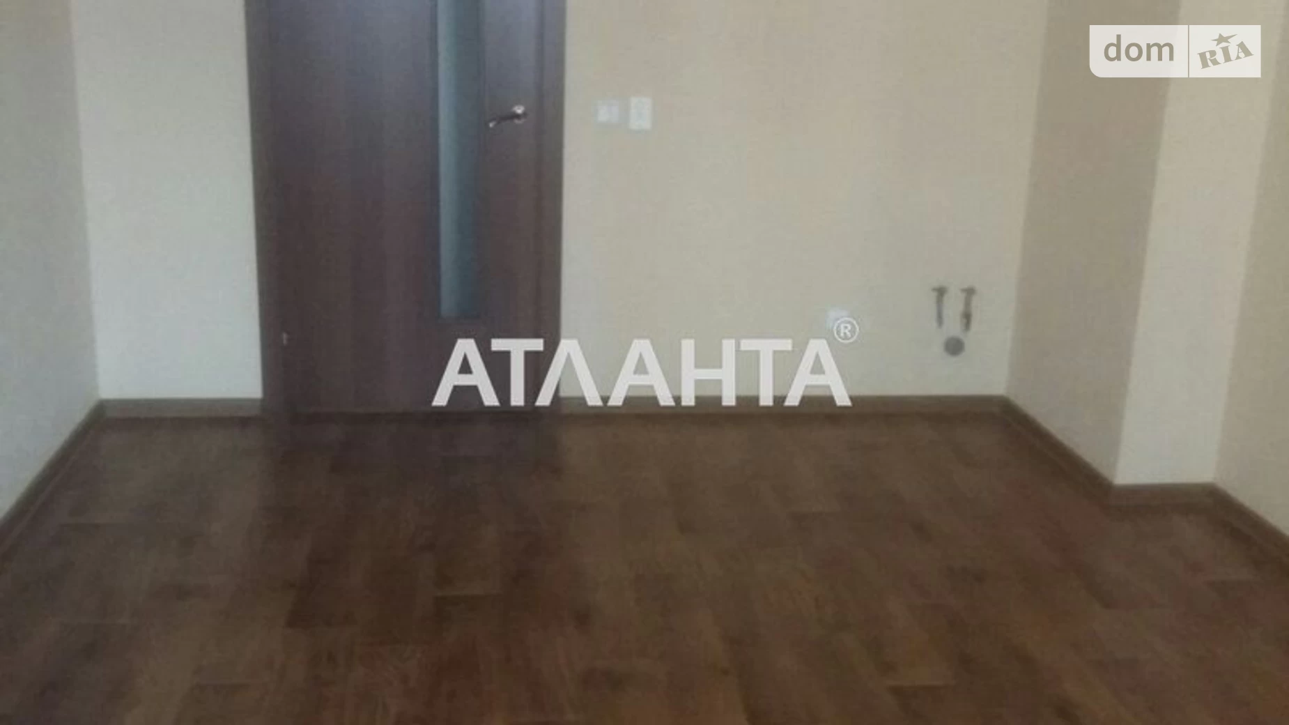 Продается 1-комнатная квартира 61 кв. м в Киеве, пер. Балтийский, 5