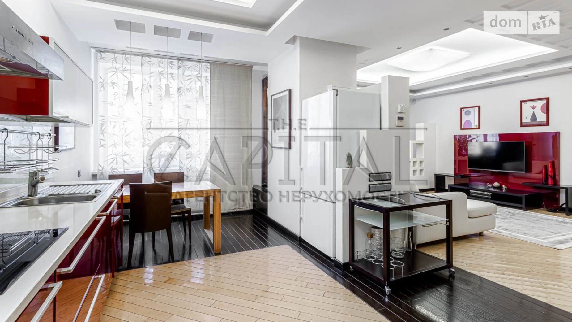 Продается 4-комнатная квартира 165 кв. м в Киеве, вул. Павловская