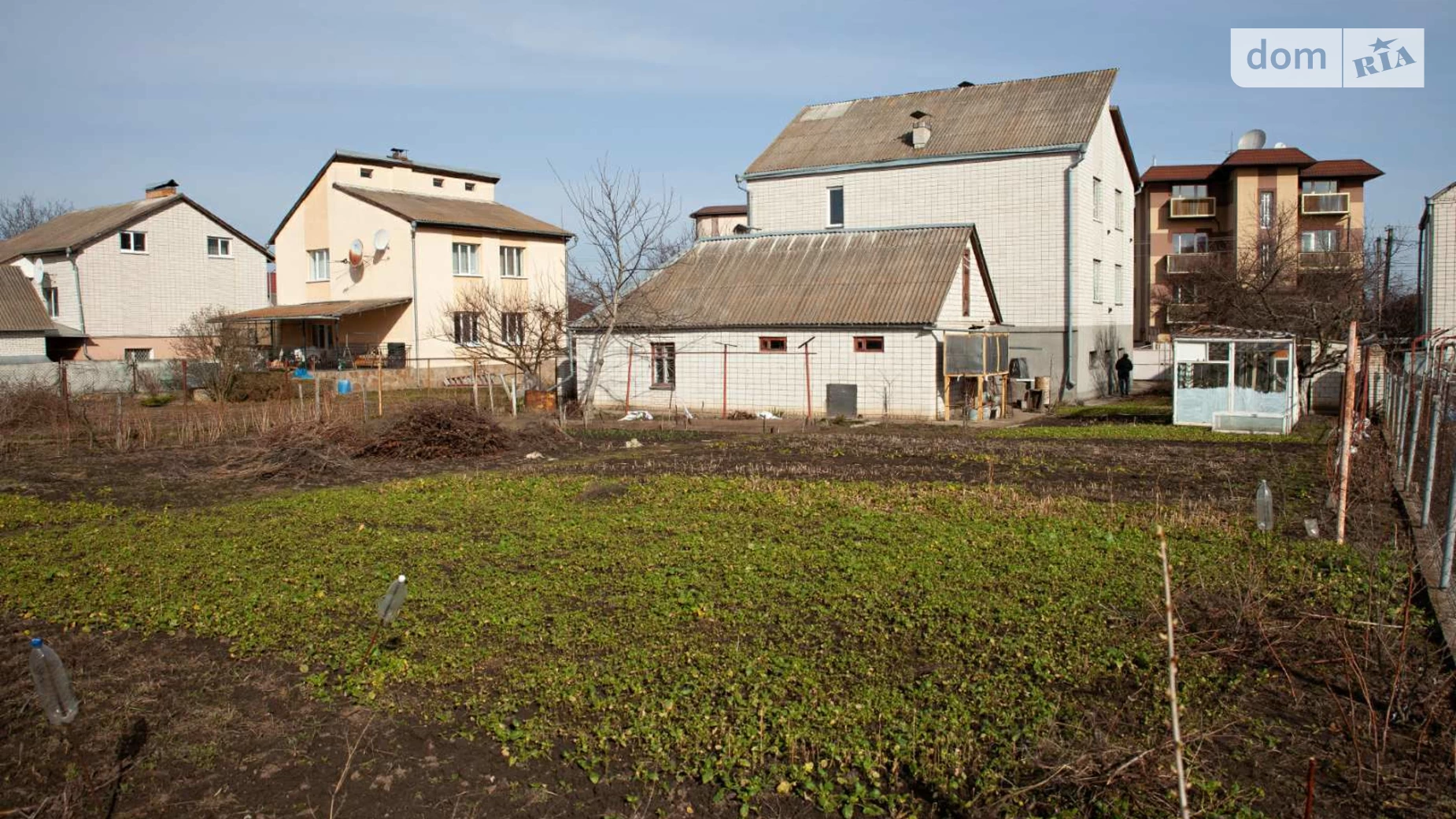 Продается дом на 3 этажа 300 кв. м с террасой, цена: 170000 $ - фото 2