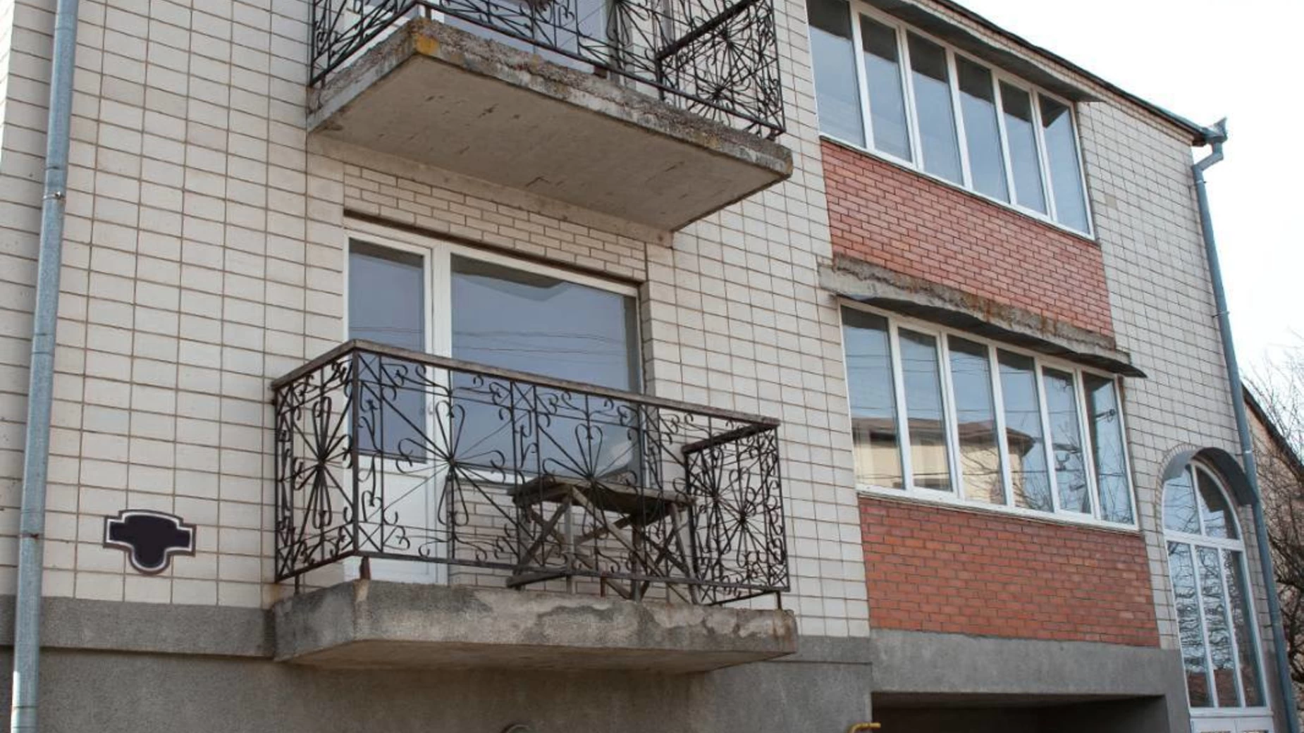Продается дом на 3 этажа 300 кв. м с террасой, цена: 170000 $ - фото 3