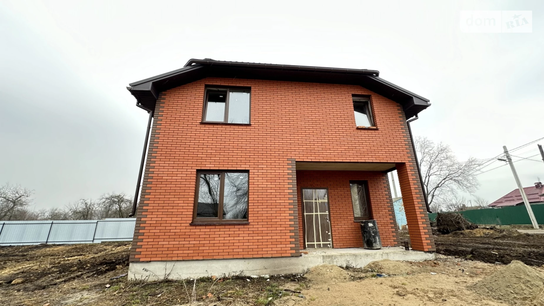 Продается дом на 2 этажа 138 кв. м с камином, цена: 82000 $ - фото 2