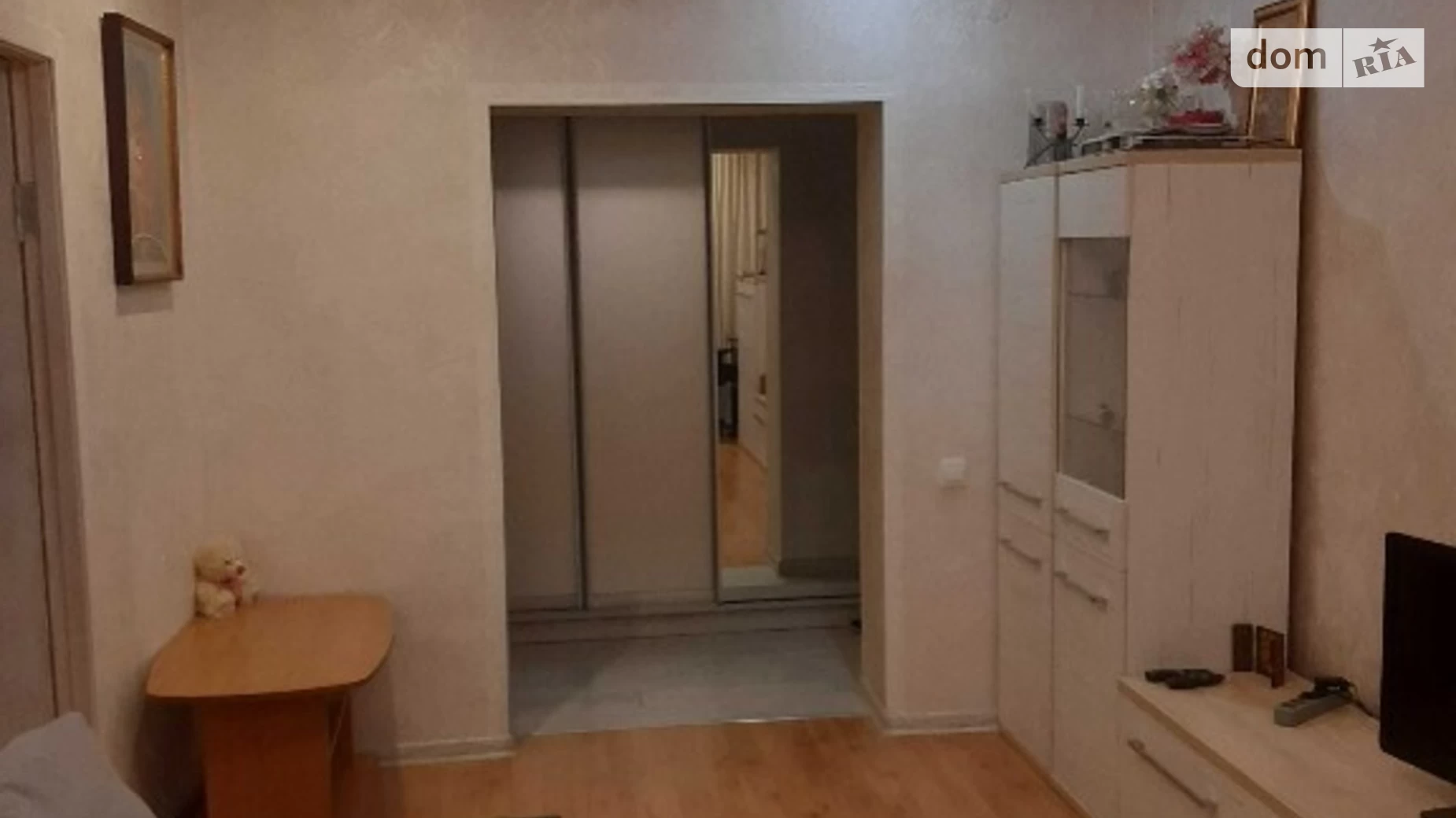 Продается 3-комнатная квартира 59.3 кв. м в Ровно, ул. Волынской Дивизии