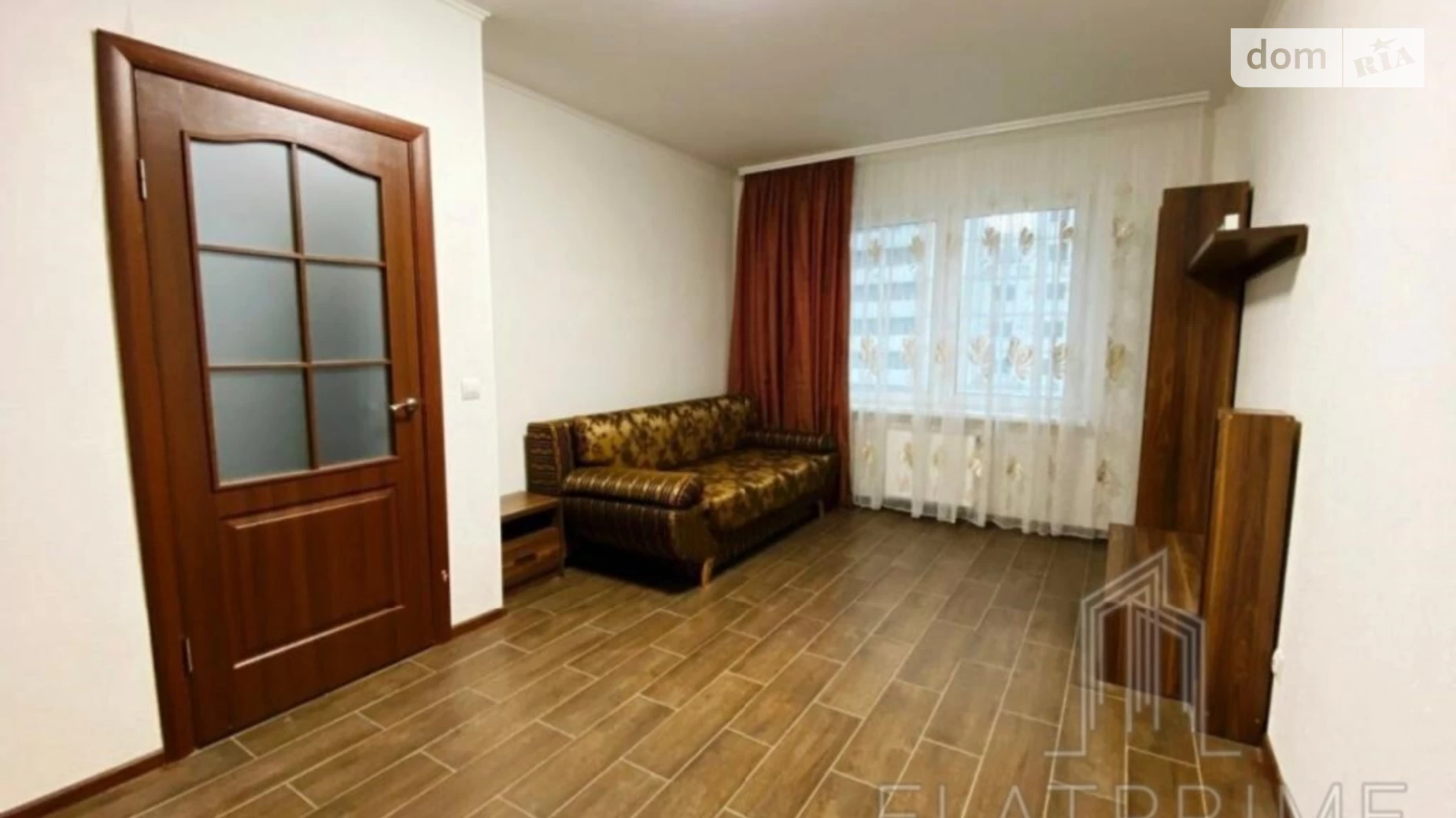 Продается 1-комнатная квартира 37 кв. м в Киеве, ул. Софии Русовой, 3А