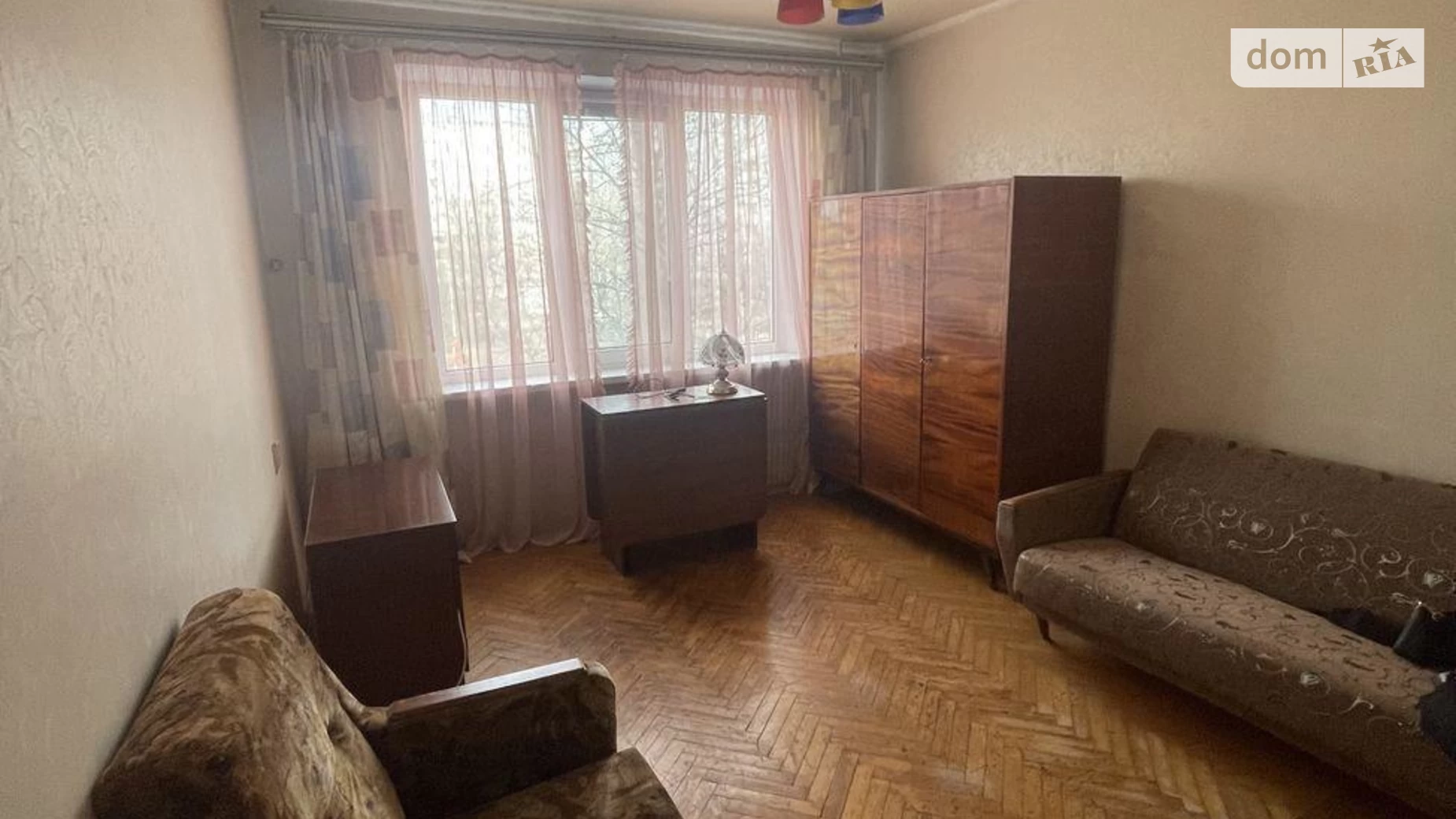 Продается 3-комнатная квартира 68 кв. м в Харькове, ул. Героев Труда, 12Г