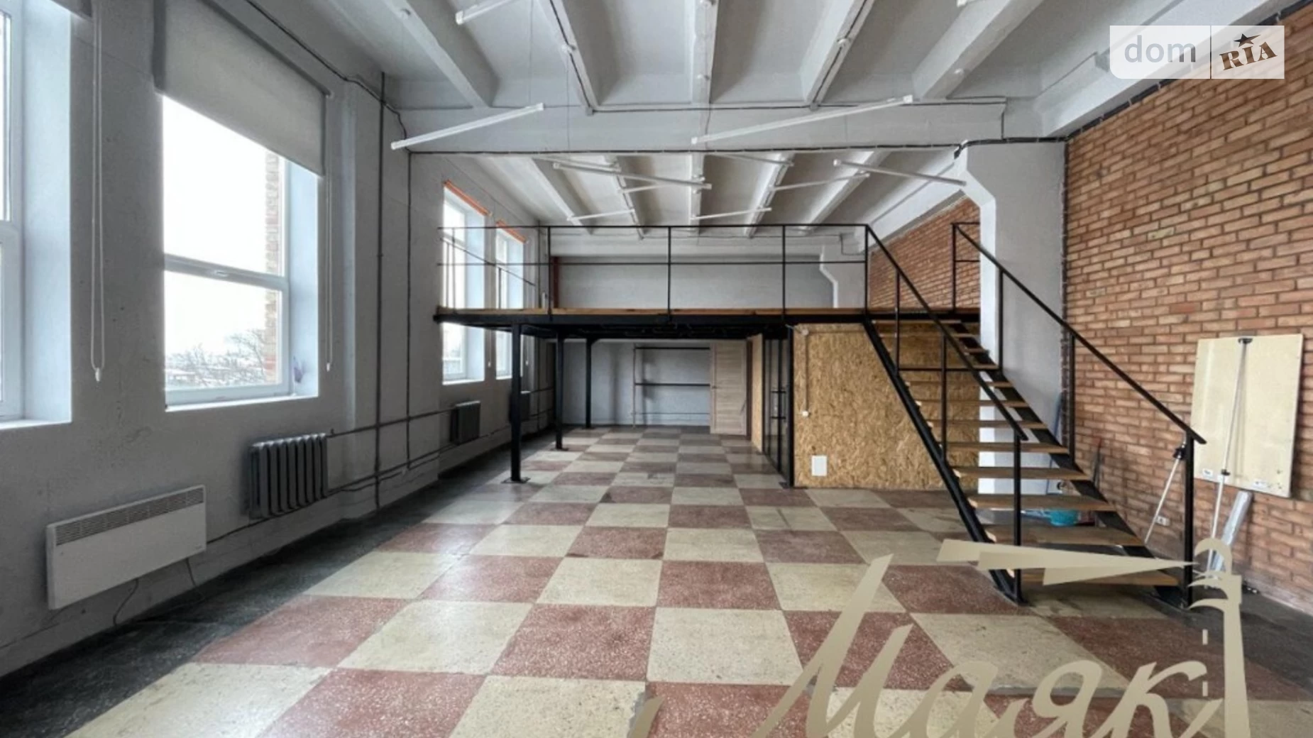 Сдается в аренду офис 150 кв. м в бизнес-центре, цена: 1500 $ - фото 5