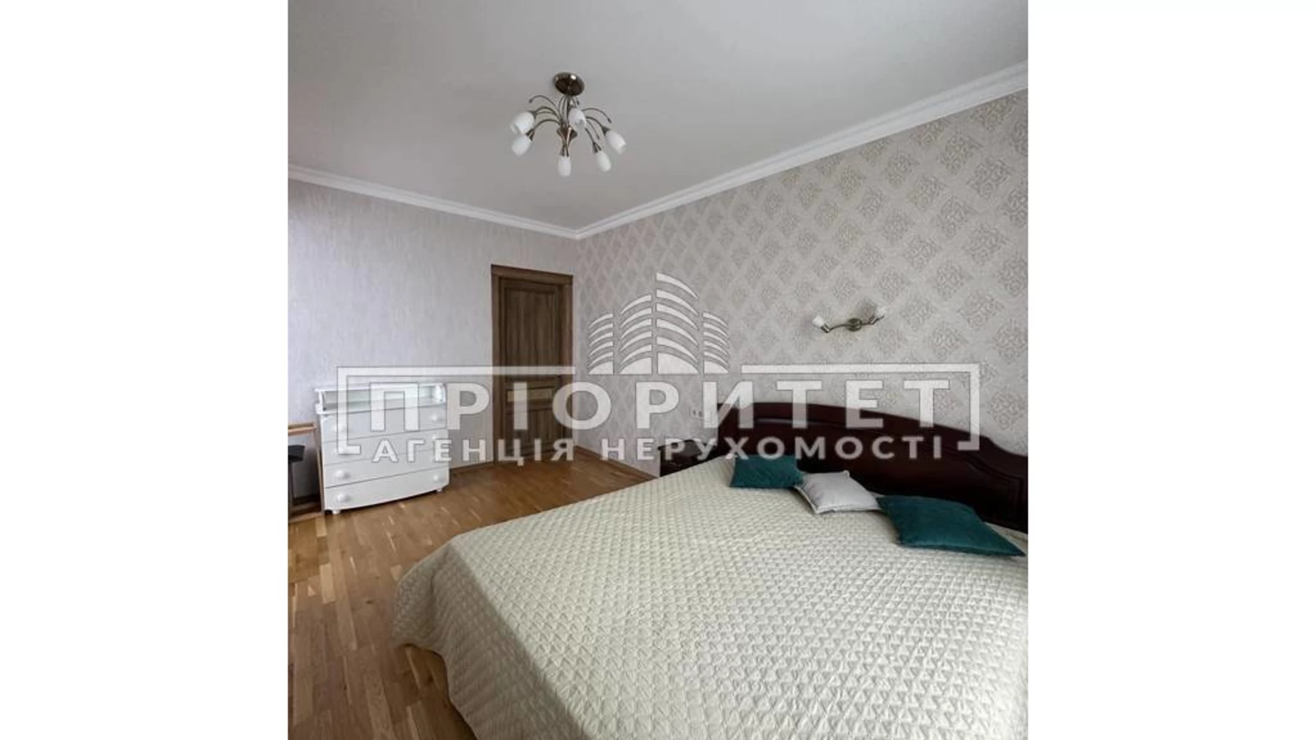 Продается 2-комнатная квартира 57.6 кв. м в Одессе