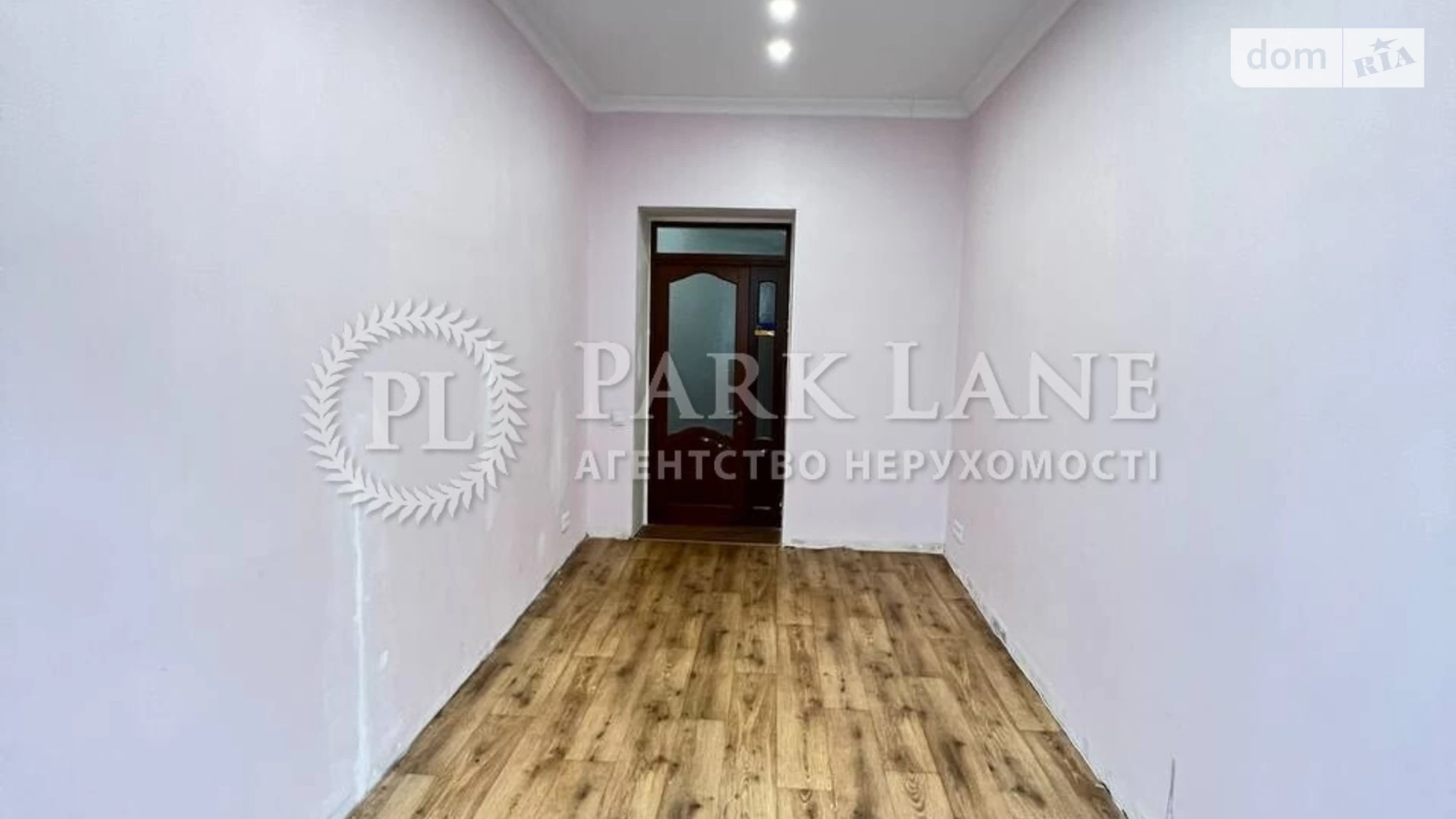 Продается 3-комнатная квартира 66 кв. м в Киеве, ул. Саксаганского, 70Б
