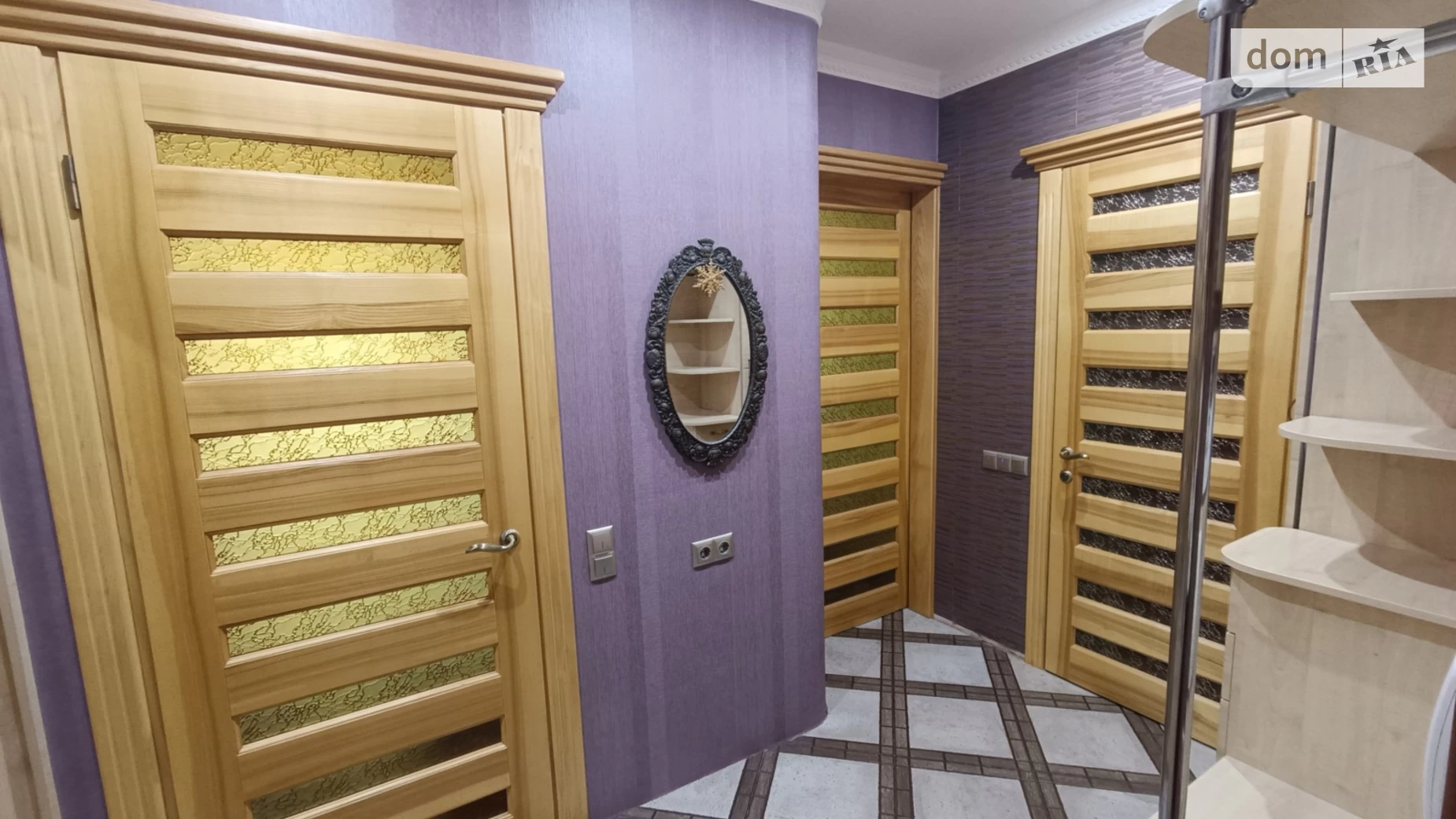 Продається 1-кімнатна квартира 52 кв. м у Києві, вул. Васильченка - фото 3