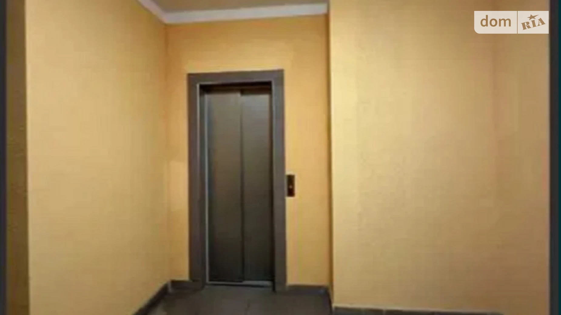 Продается 4-комнатная квартира 246 кв. м в Кропивницком