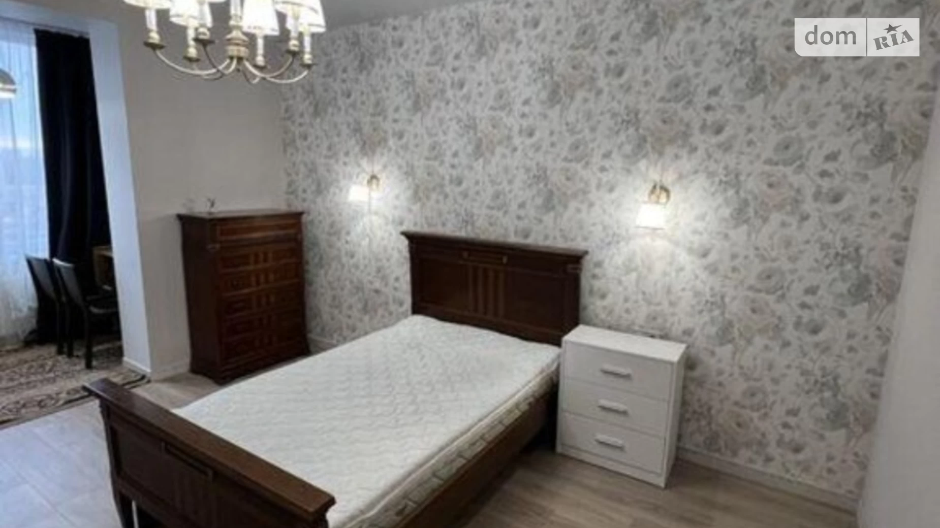 Продается 2-комнатная квартира 51 кв. м в Софиевской Борщаговке, ул. Павла Чубинского, 88