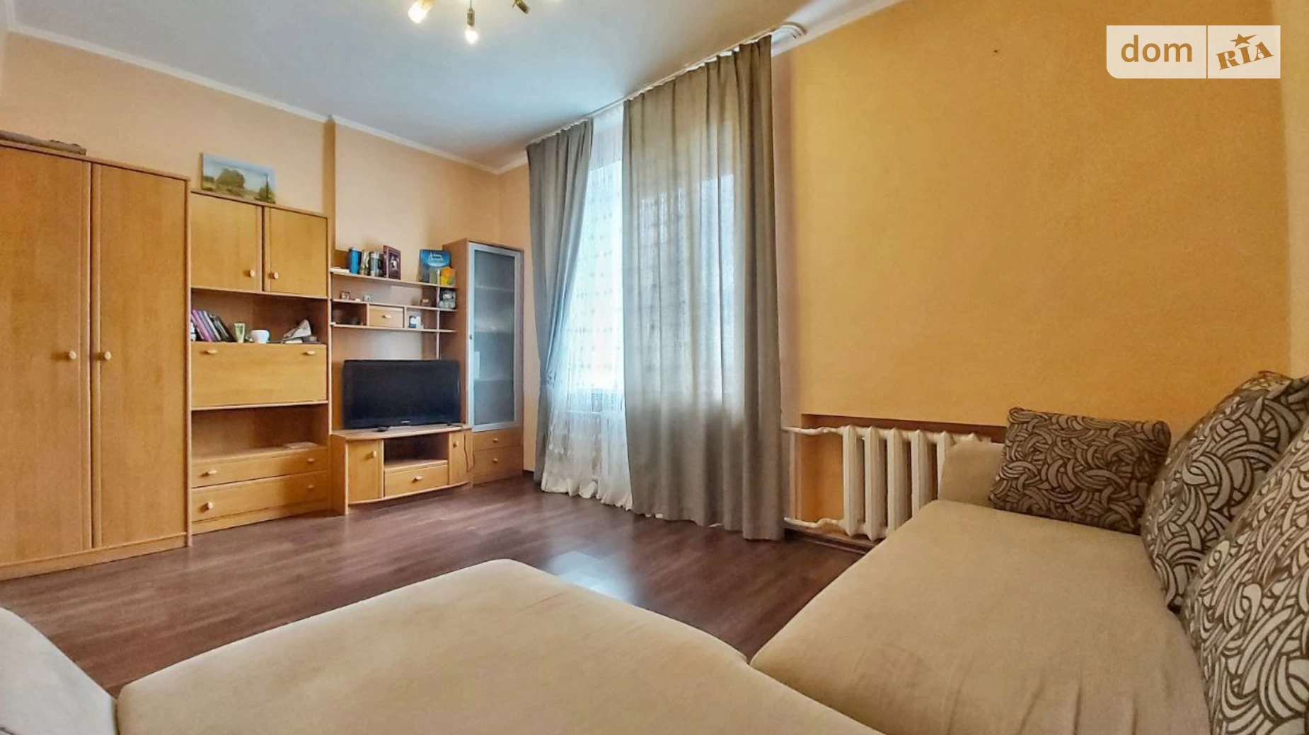 Продается 1-комнатная квартира 40 кв. м в Днепре, ул. Национальной Гвардии(Уральская)