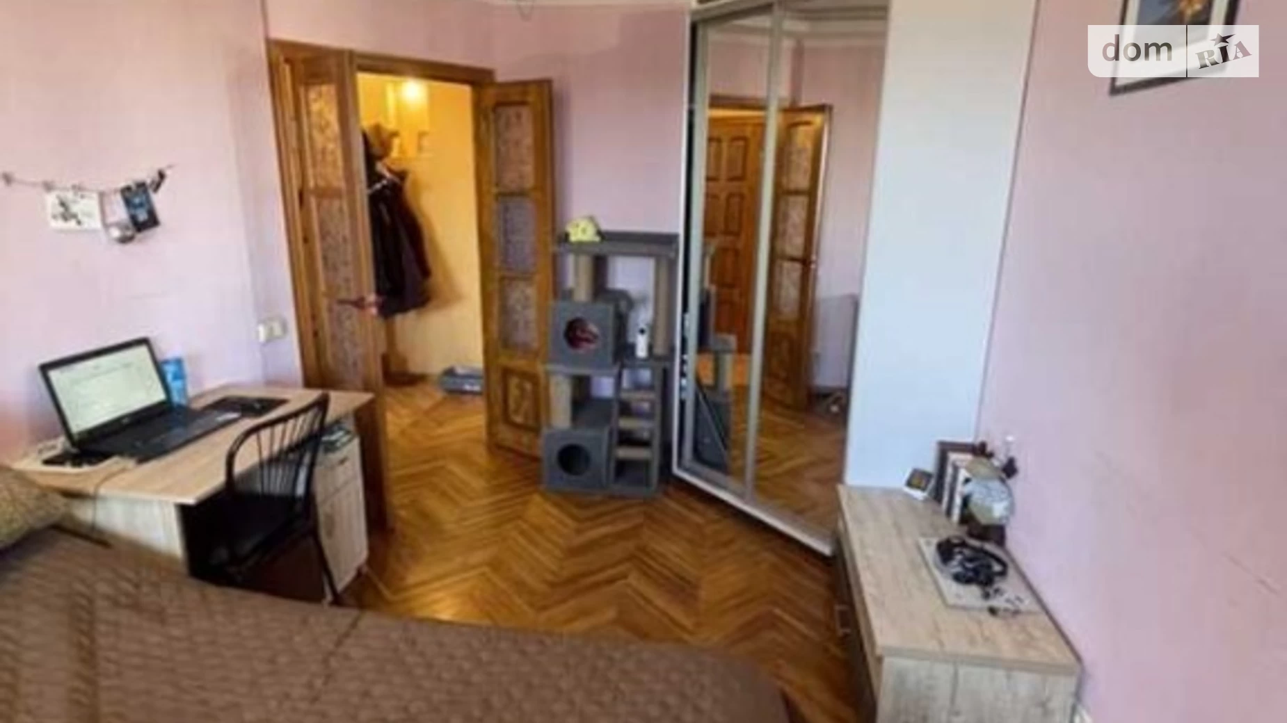 Продается 2-комнатная квартира 42 кв. м в Полтаве, ул. Духова
