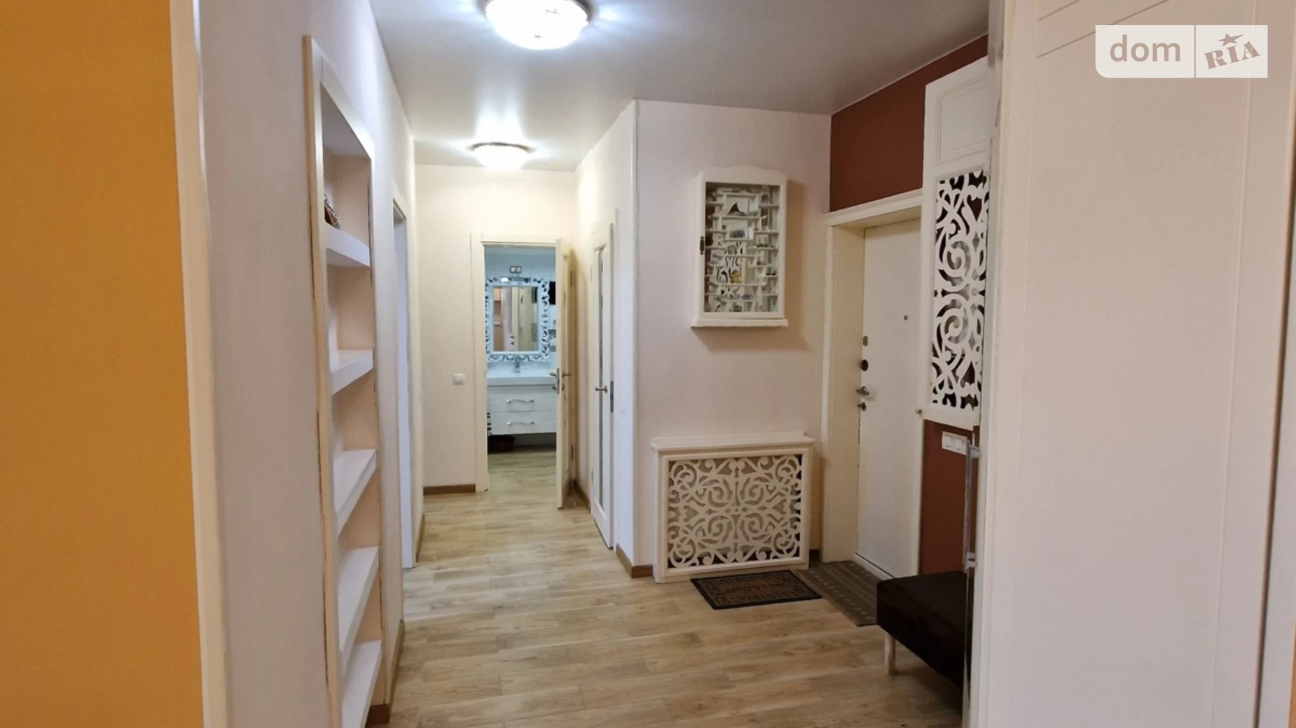 Продается 2-комнатная квартира 65 кв. м в Львове, ул. Зеленая, 269М