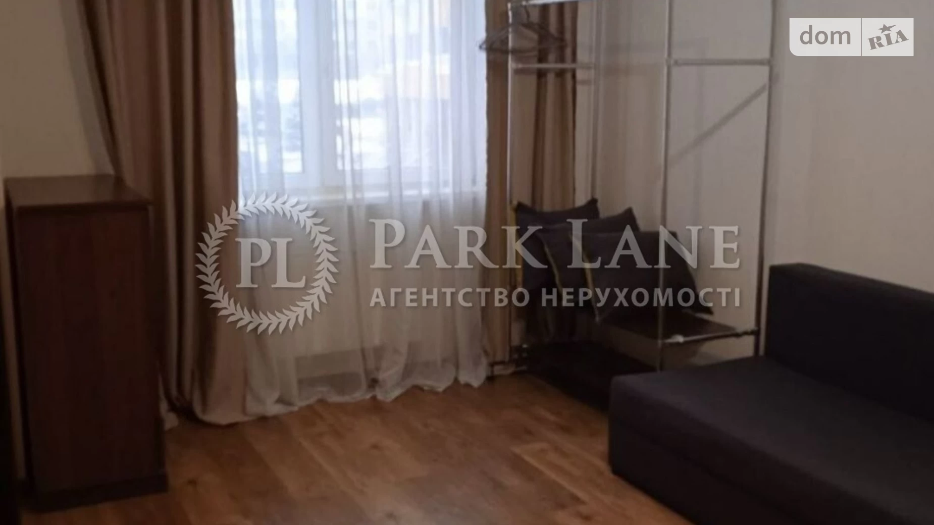 Продается 1-комнатная квартира 50 кв. м в Киеве, ул. Семьи Кульженков, 35