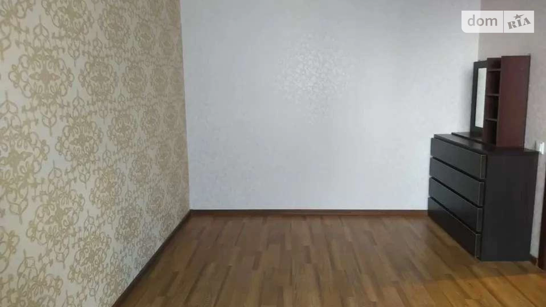 Продается 1-комнатная квартира 35 кв. м в Харькове, ул. Ньютона, 119