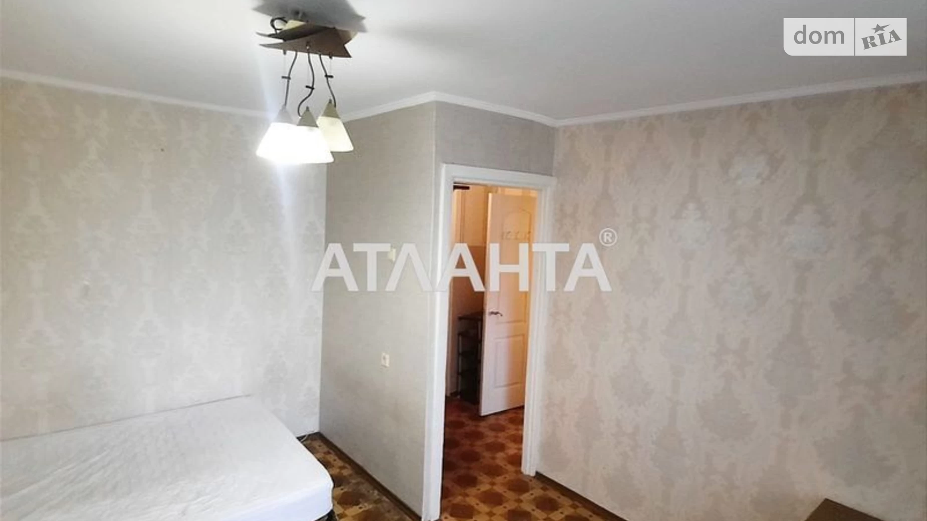 Продається 1-кімнатна квартира 24.5 кв. м у Одесі, вул. Люстдорфська дорога