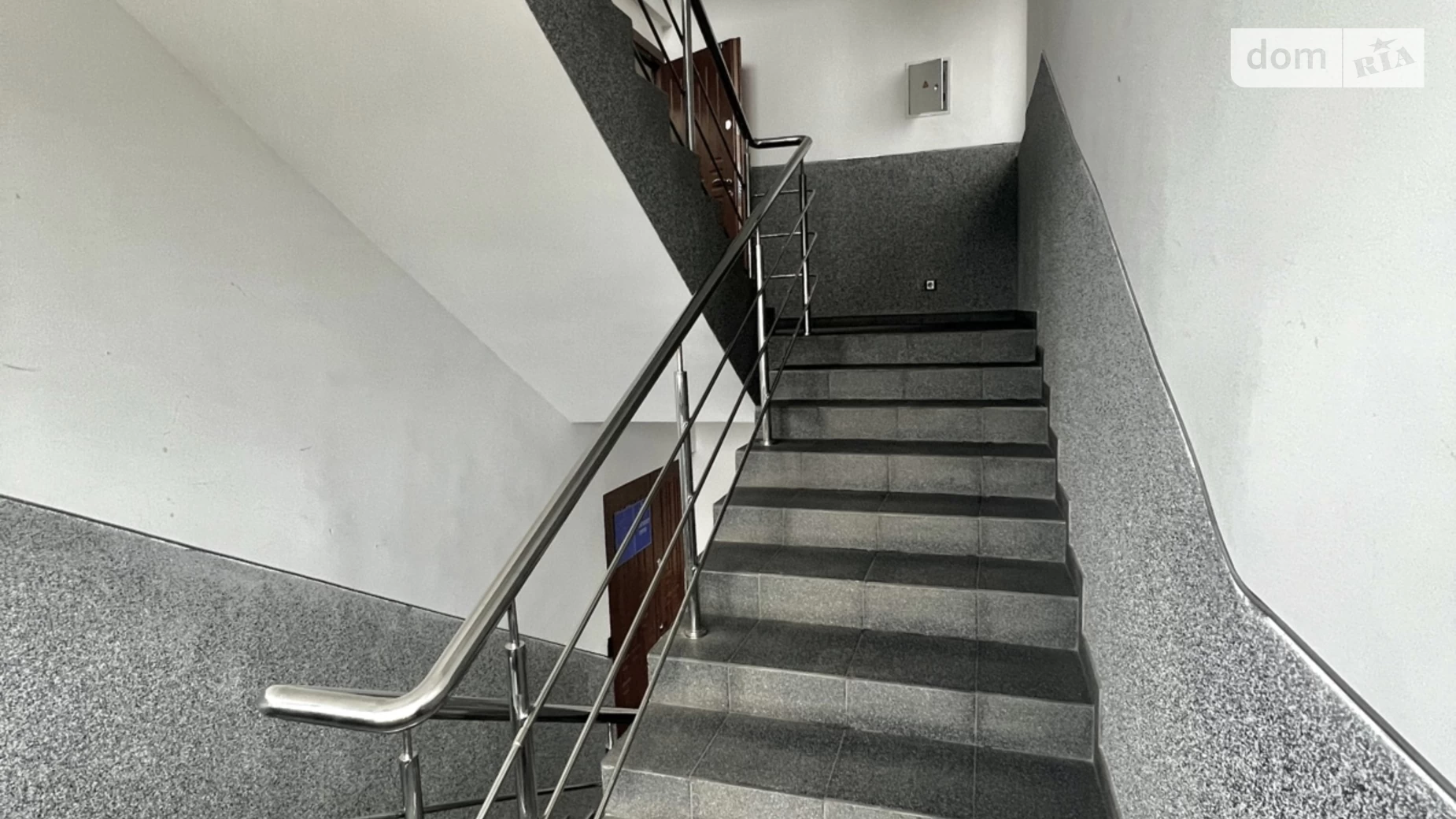 Здається в оренду офіс 48 кв. м в бізнес-центрі, цена: 9600 грн - фото 4