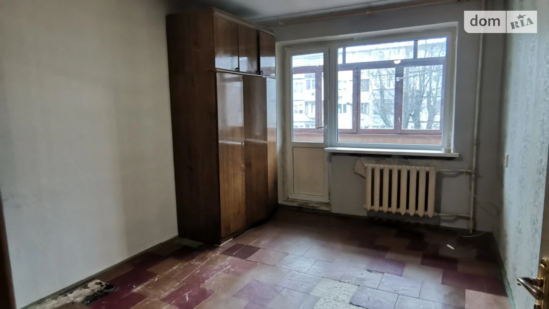 Продається 2-кімнатна квартира 49 кв. м у Дніпрі, просп. Петра Калнишевського, 61
