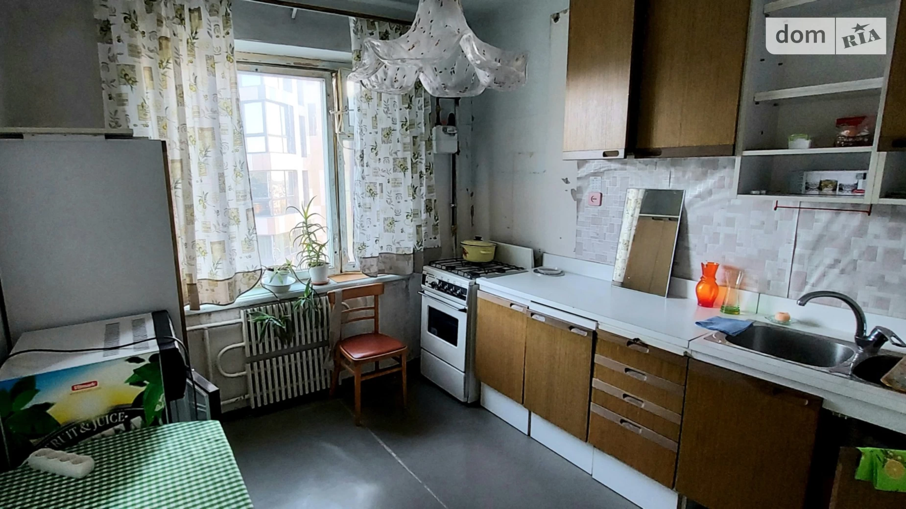 Продается 2-комнатная квартира 55 кв. м в Днепре, просп. Науки(Гагарина), 104