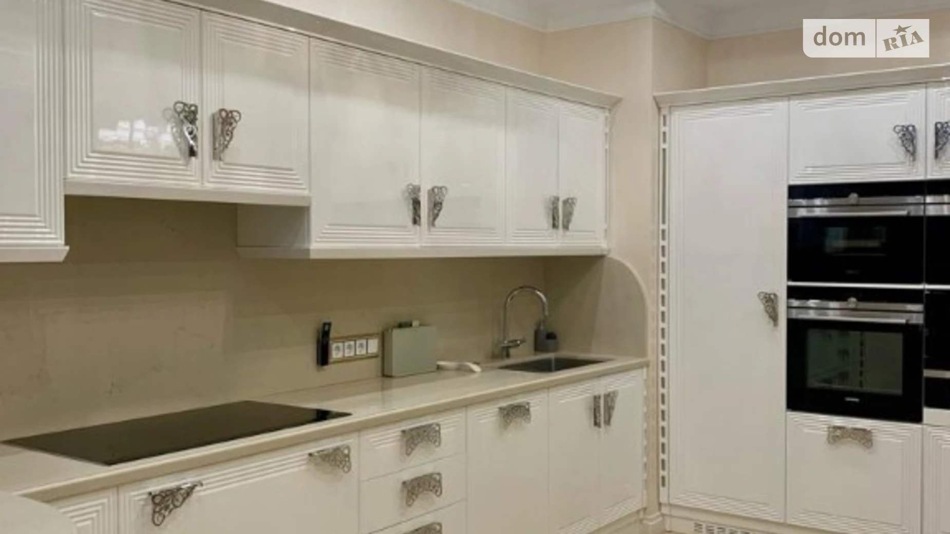 Продается 4-комнатная квартира 250 кв. м в Киеве, бул. Леси Украинки, 7Б - фото 4