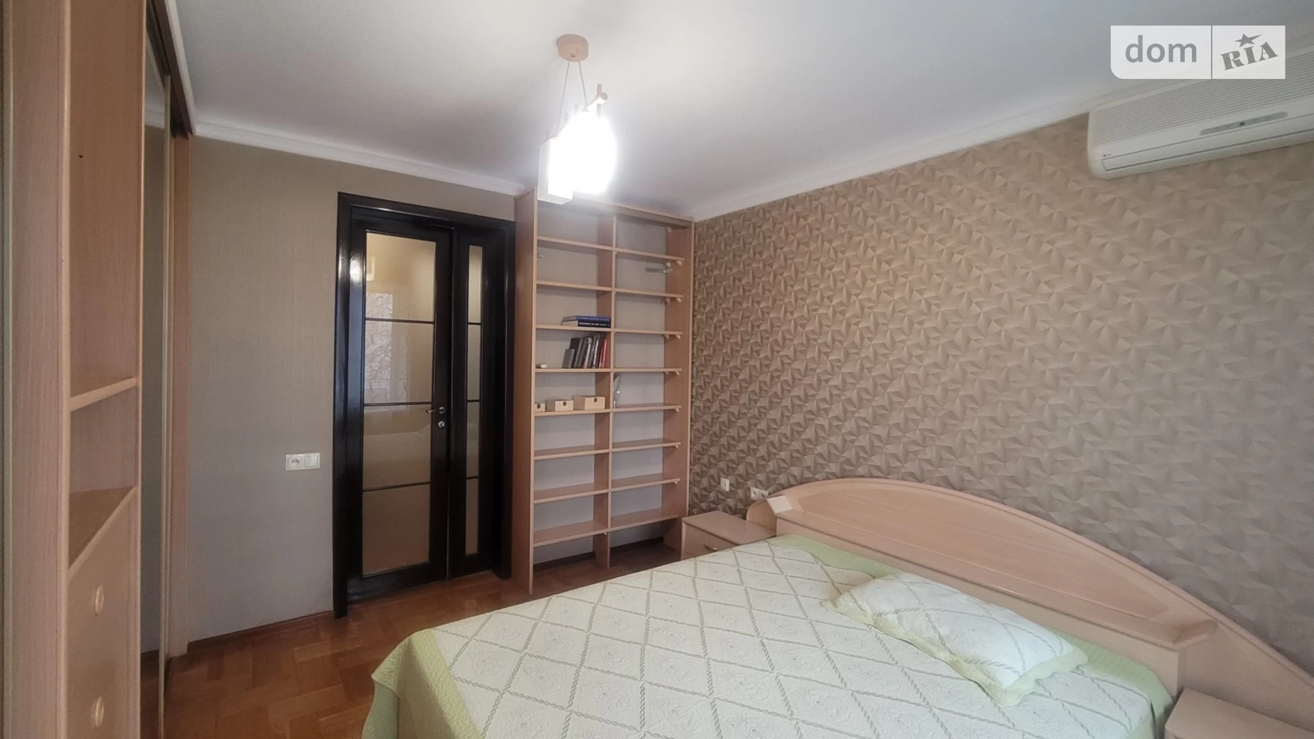 Продается 3-комнатная квартира 78 кв. м в Харькове