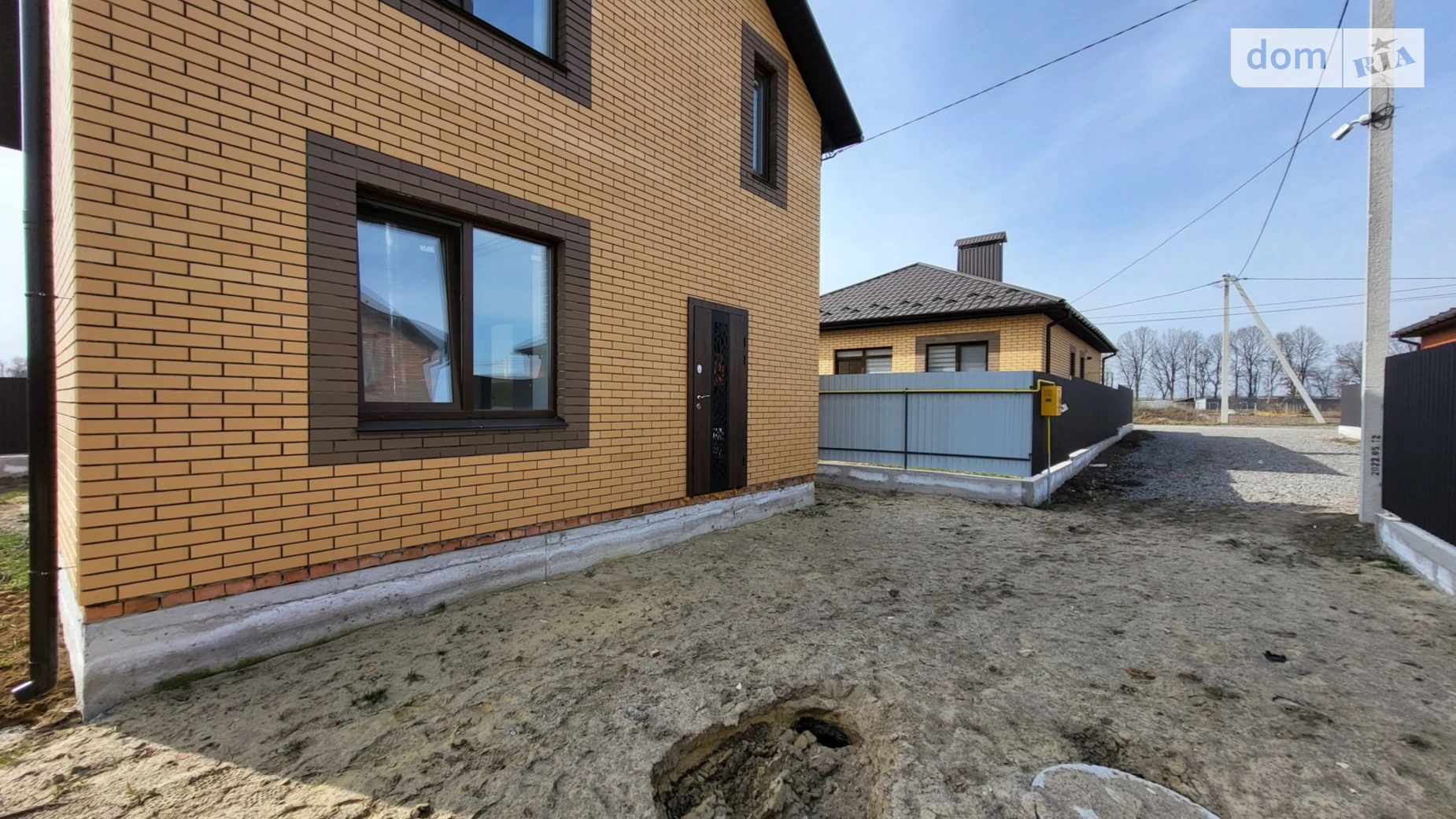 Продается дом на 2 этажа 125 кв. м с бассейном, цена: 88000 $ - фото 3