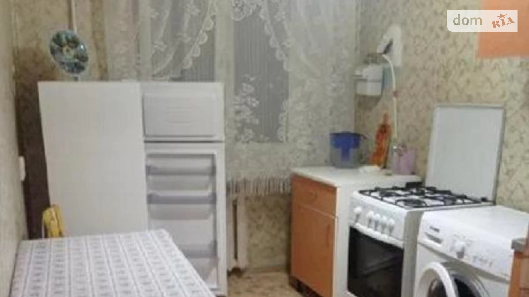 Продается 1-комнатная квартира 35 кв. м в Одессе, ул. Героев обороны Одессы, 80