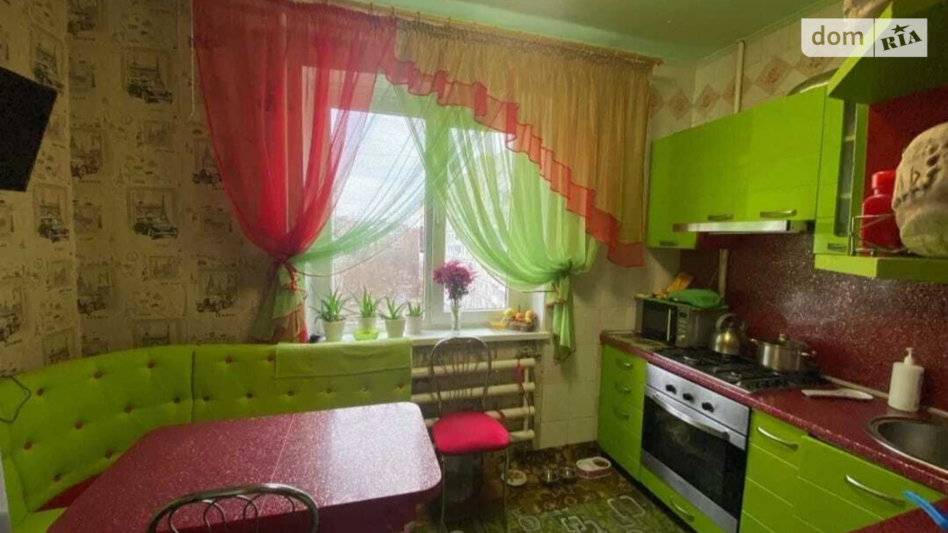 Продается 3-комнатная квартира 67 кв. м в Николаеве, ул. Океановская