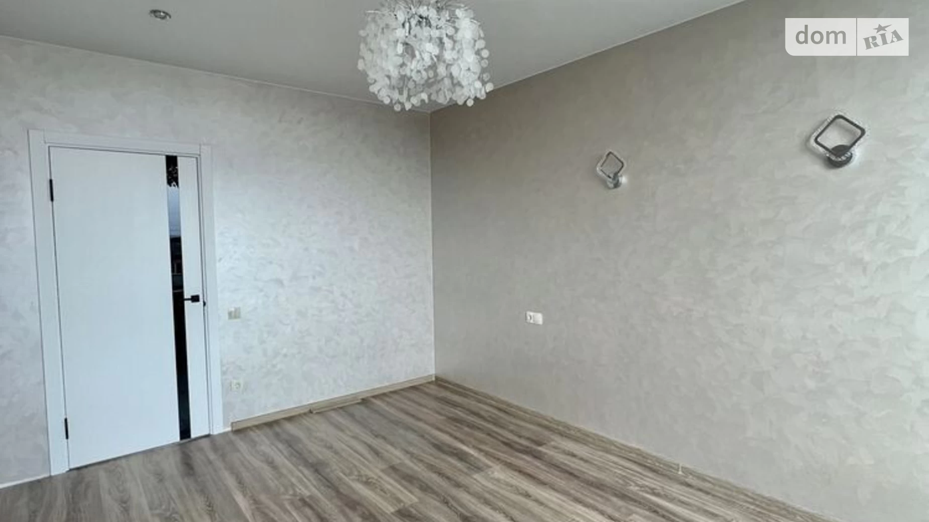 Продается 1-комнатная квартира 43 кв. м в Ровно - фото 3