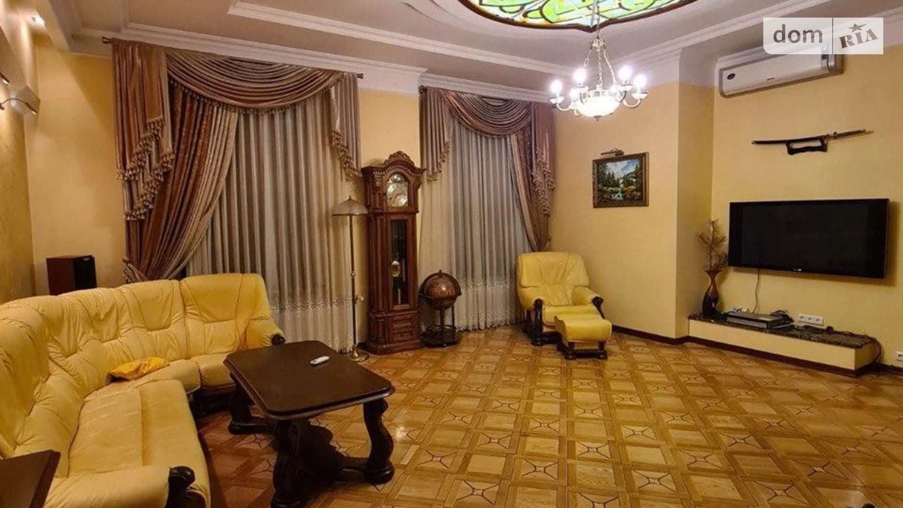 Продается 5-комнатная квартира 160 кв. м в Львове, ул. Грушевского Михаила, 17 - фото 3