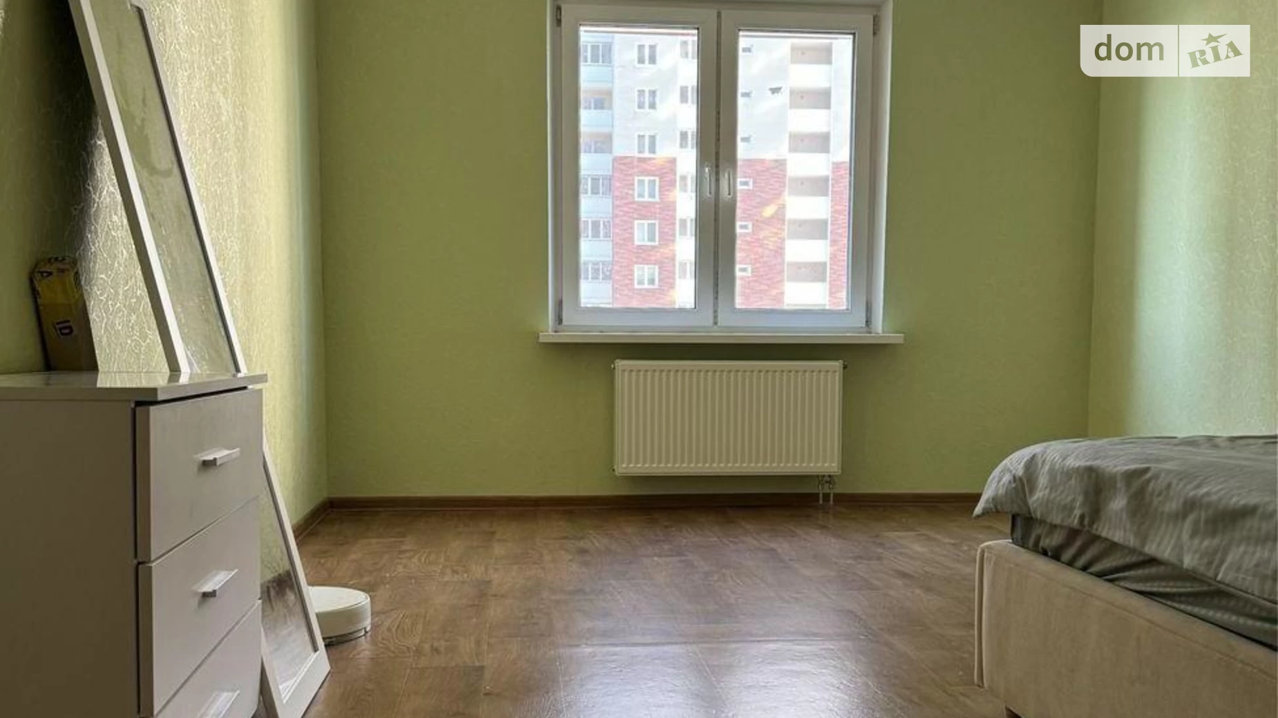 Продается 1-комнатная квартира 43 кв. м в Киеве, пер. Балтийский, 23