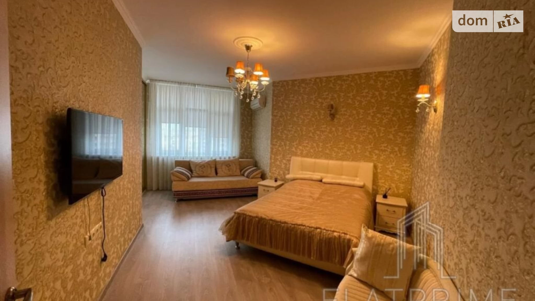 Продается 1-комнатная квартира 55 кв. м в Киеве, ул. Анны Ахматовой, 22